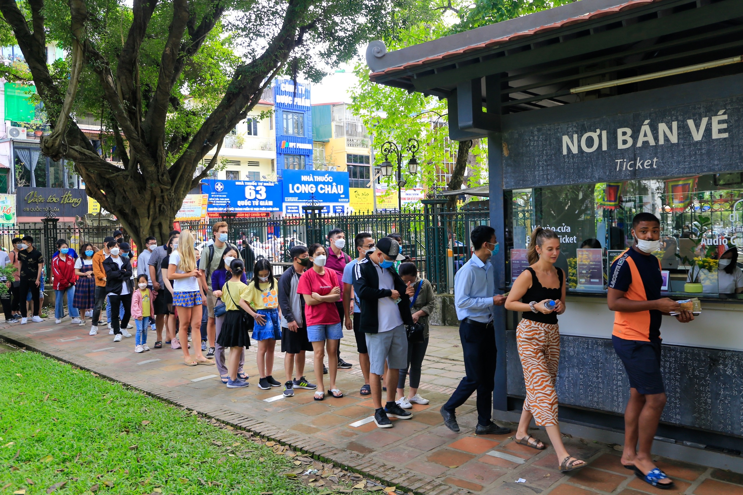 hang nghin nguoi ve khu vui choi tai Ha Noi anh 12
