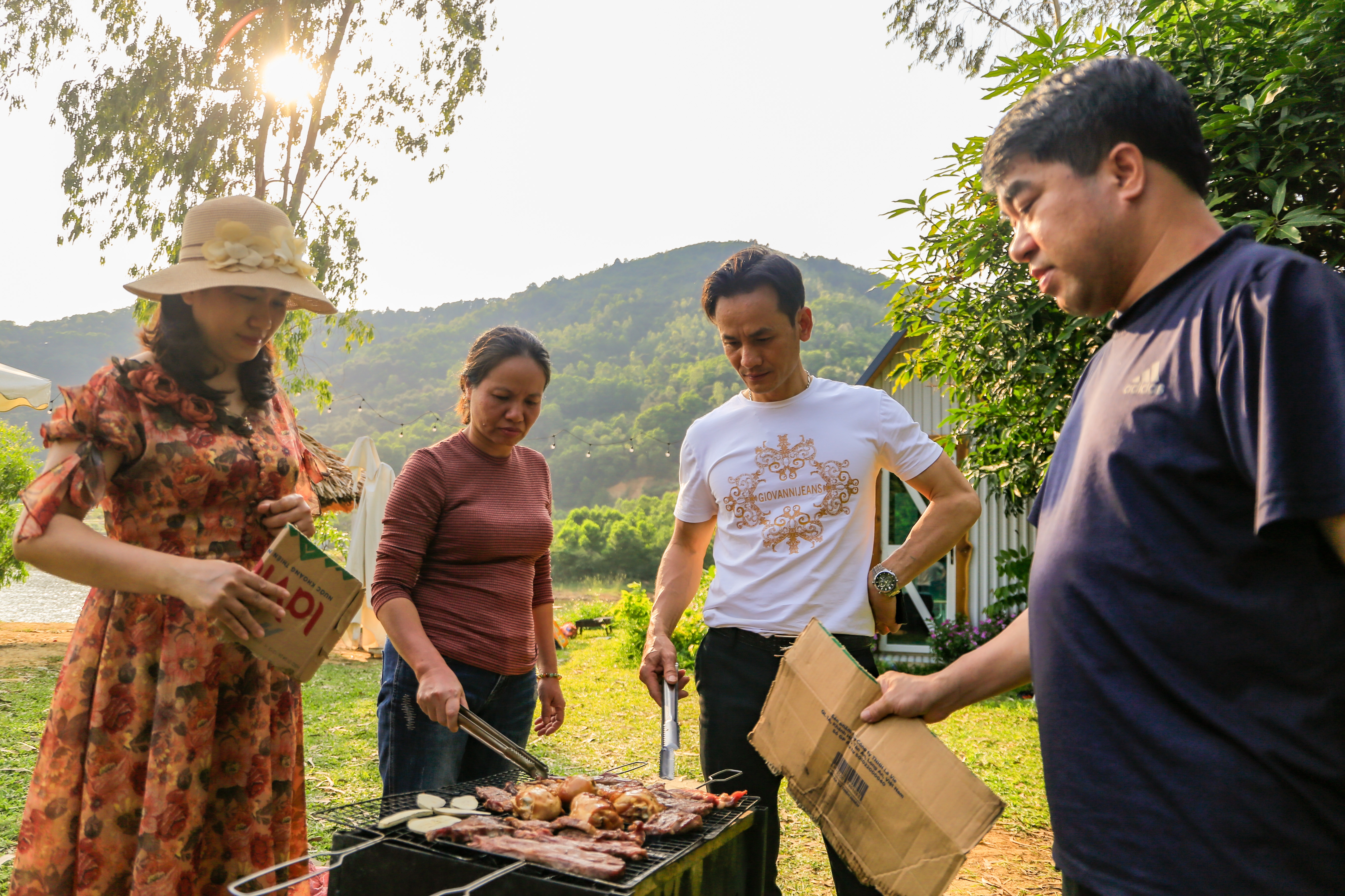 cam trai o ho Dong Do anh 7