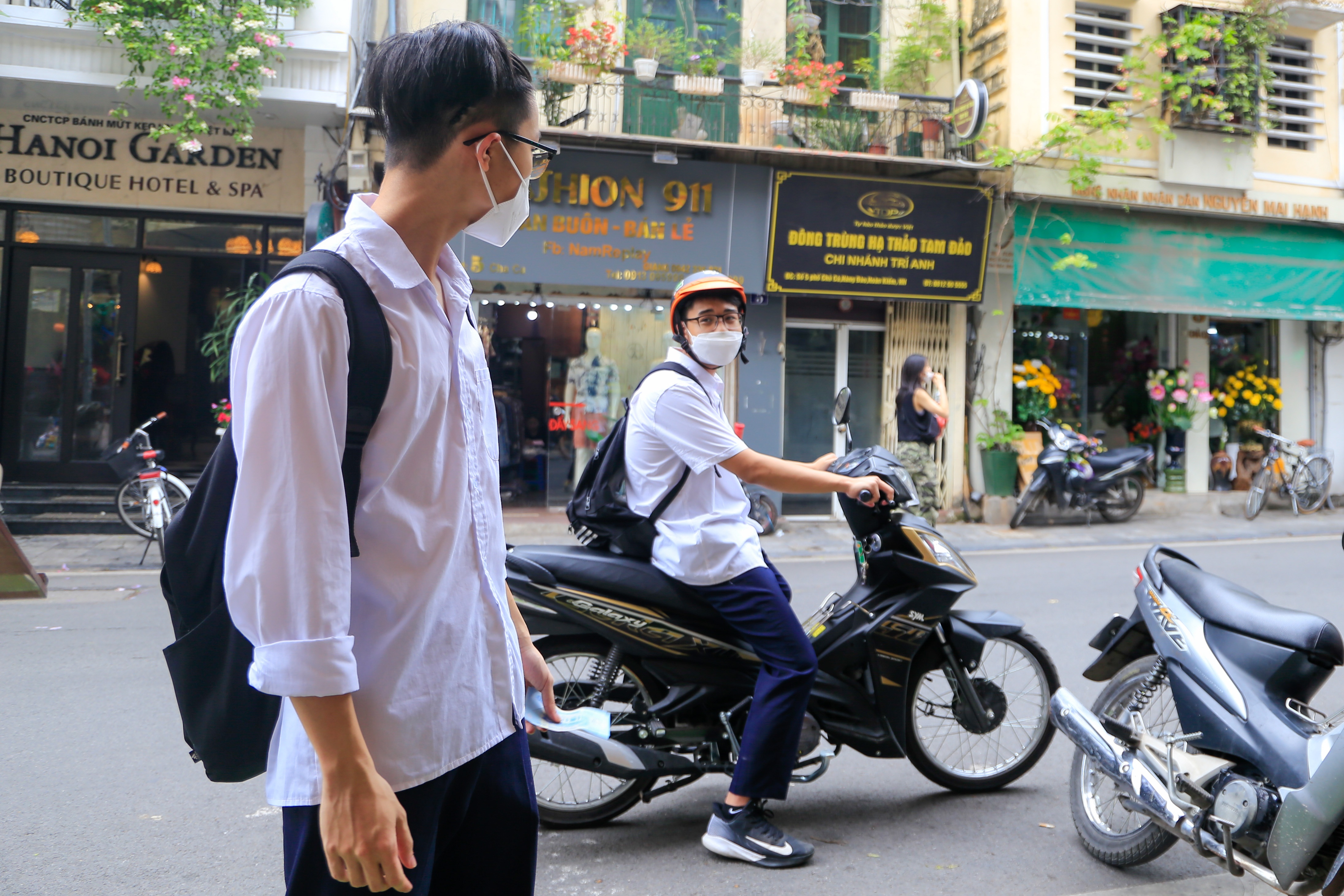 banh mi lau doi o Ha Noi anh 15