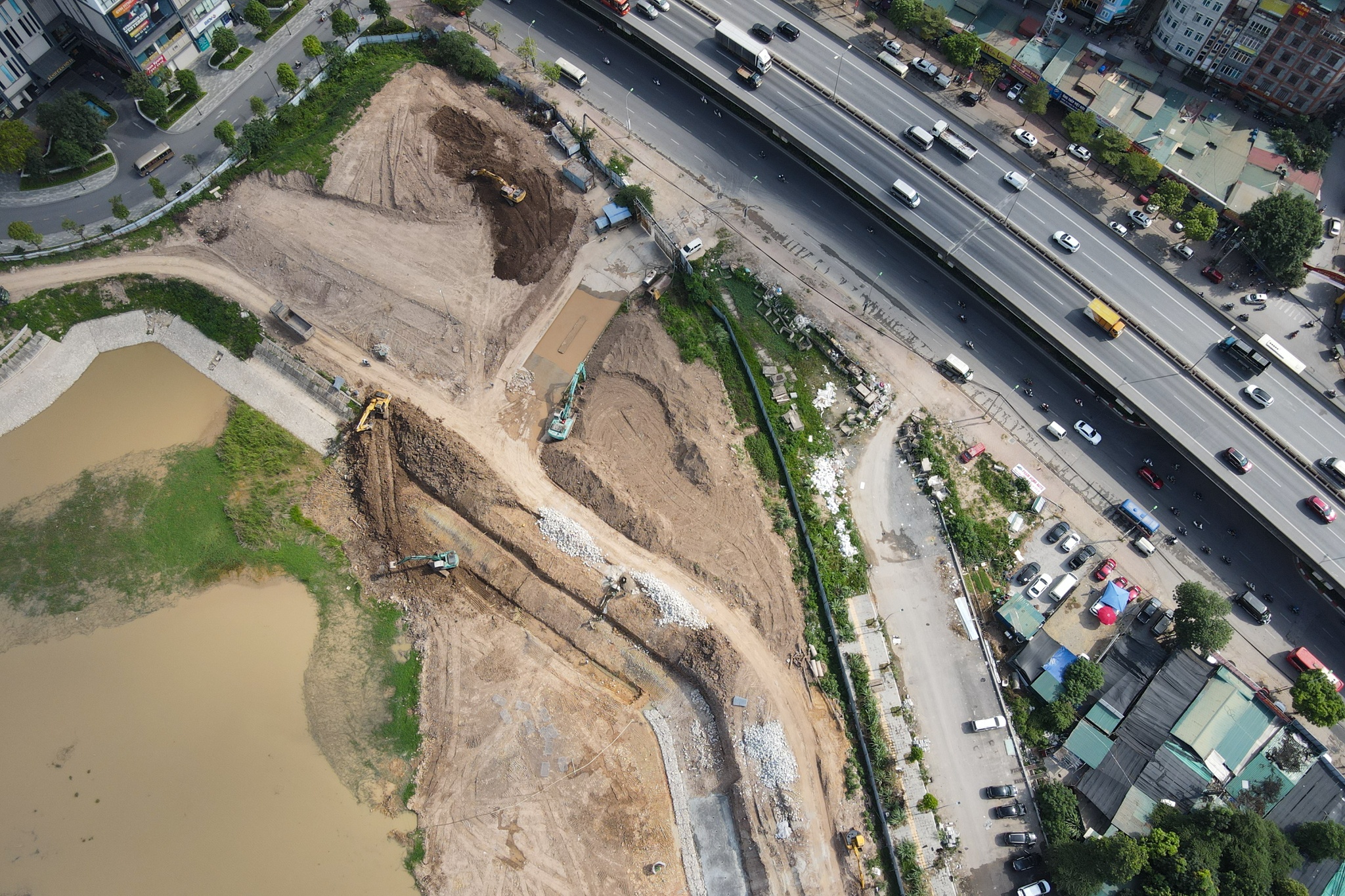 cong vien,  ho dieu hoa cham tien do anh 2