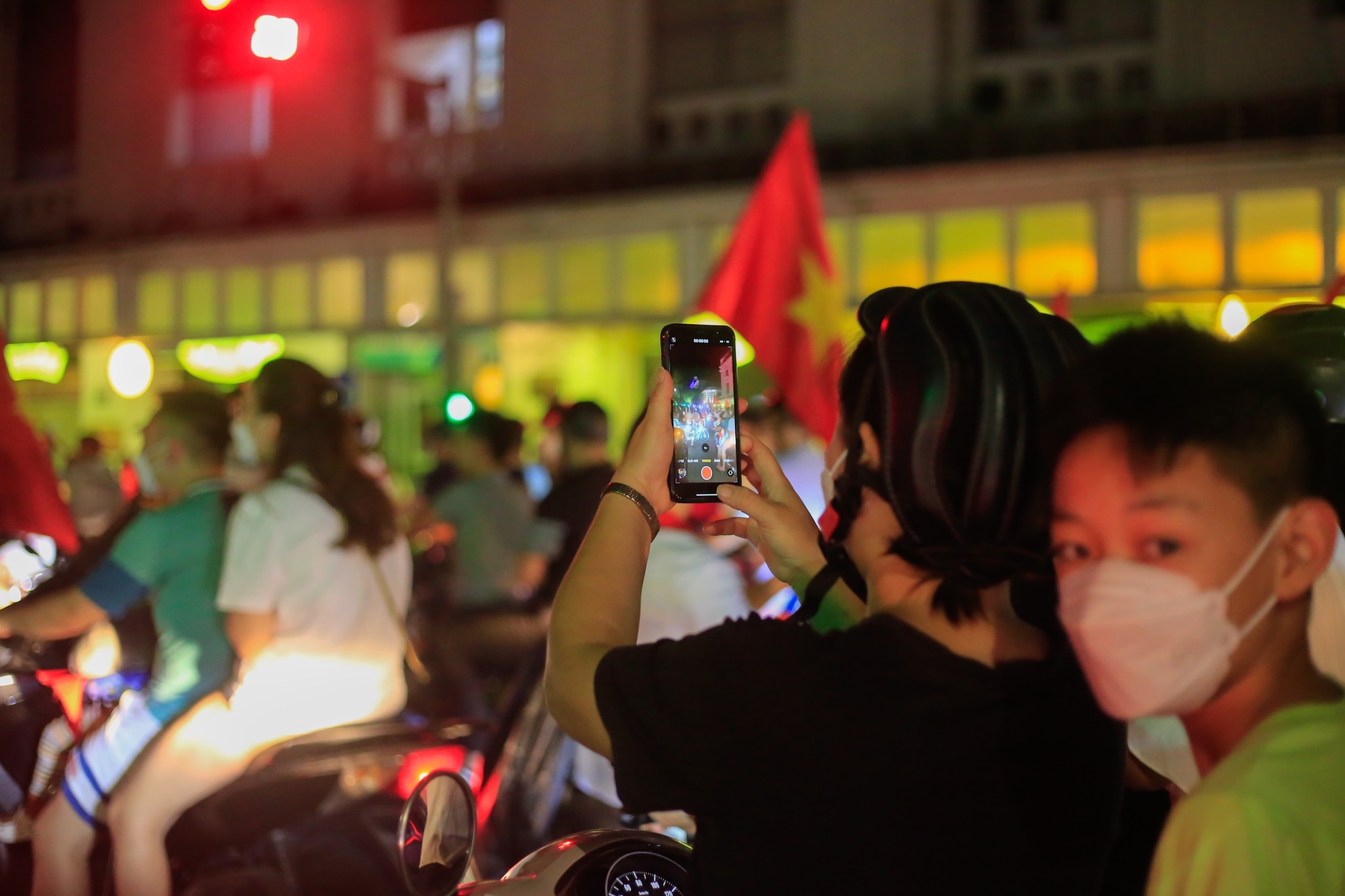 co dong vien an mung chien thang U23 anh 11