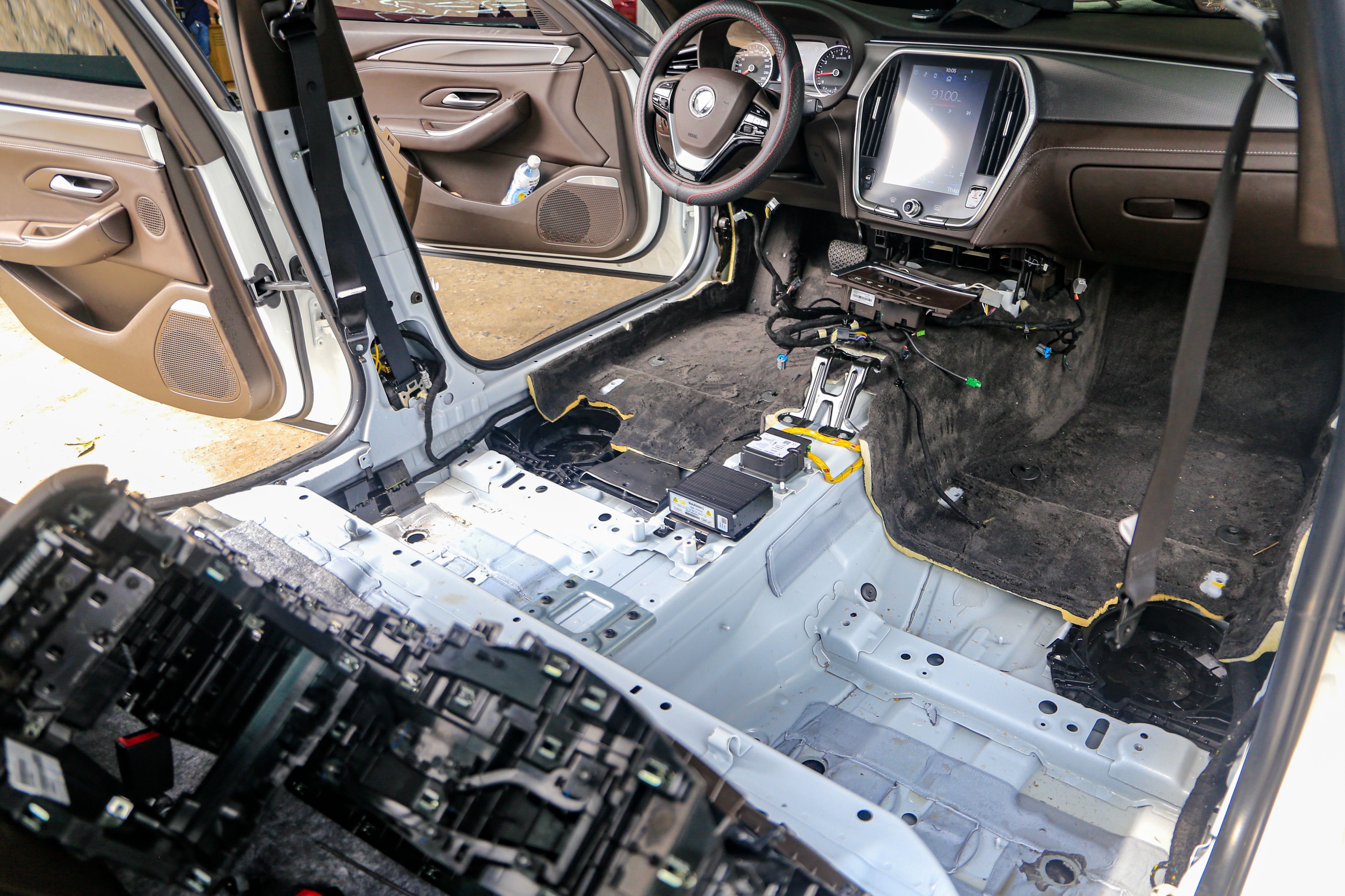 Xe chet may khi gap mua lon anh 3