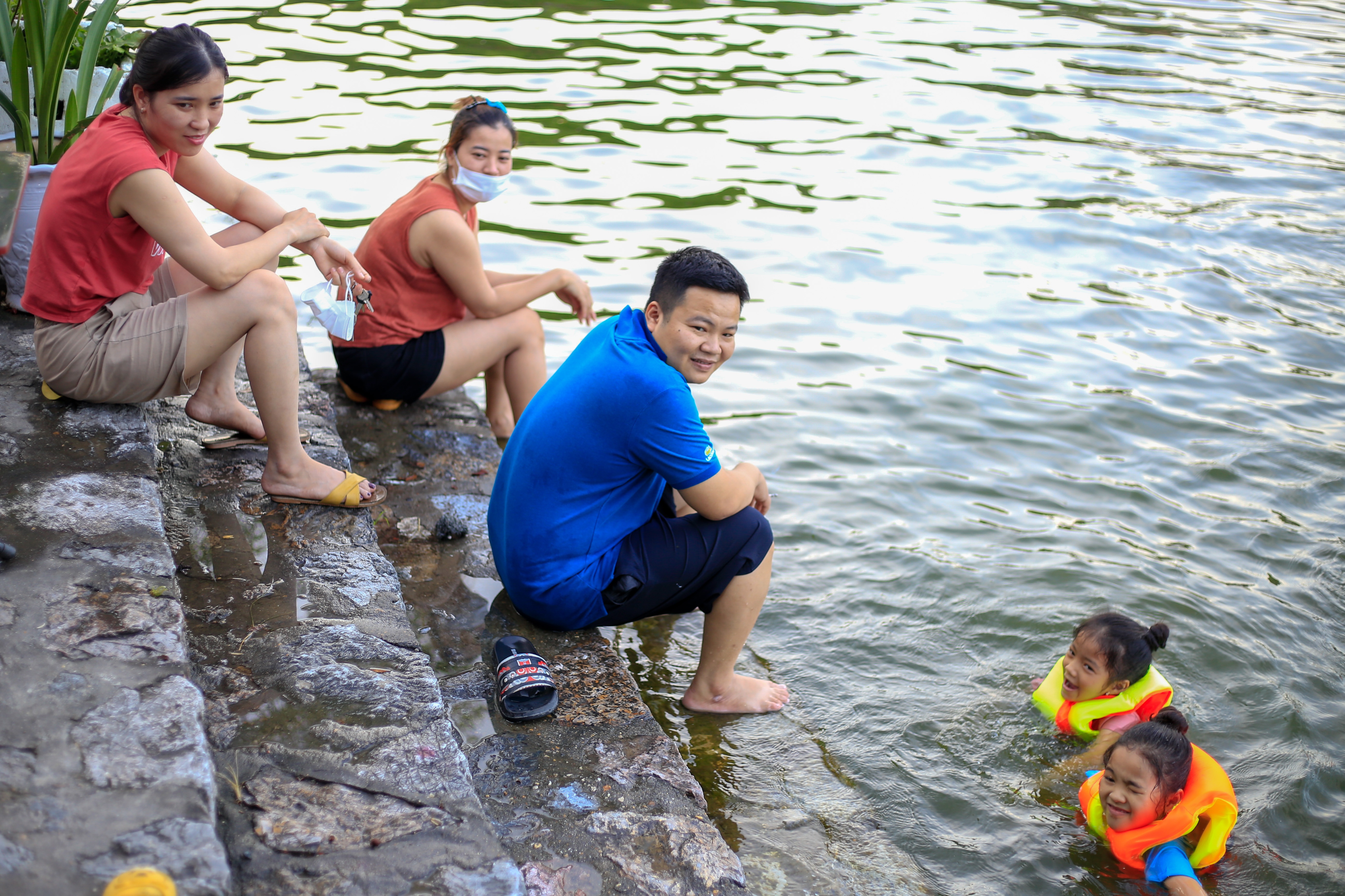 Nguoi dan boi loi giai nhiet anh 10