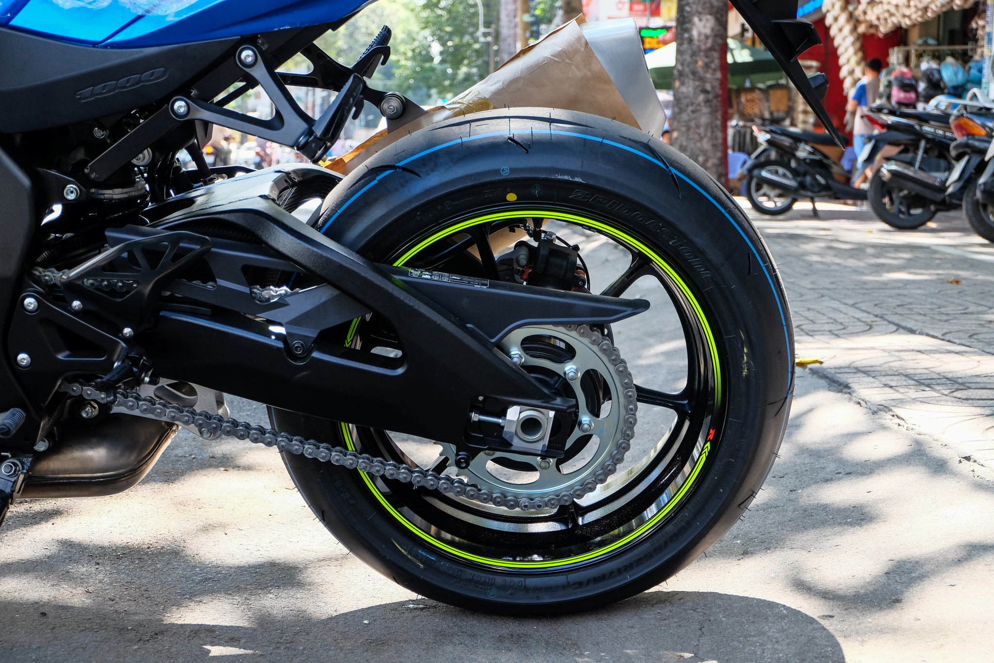 Suzuki GSX-R1000 2017 anh 4