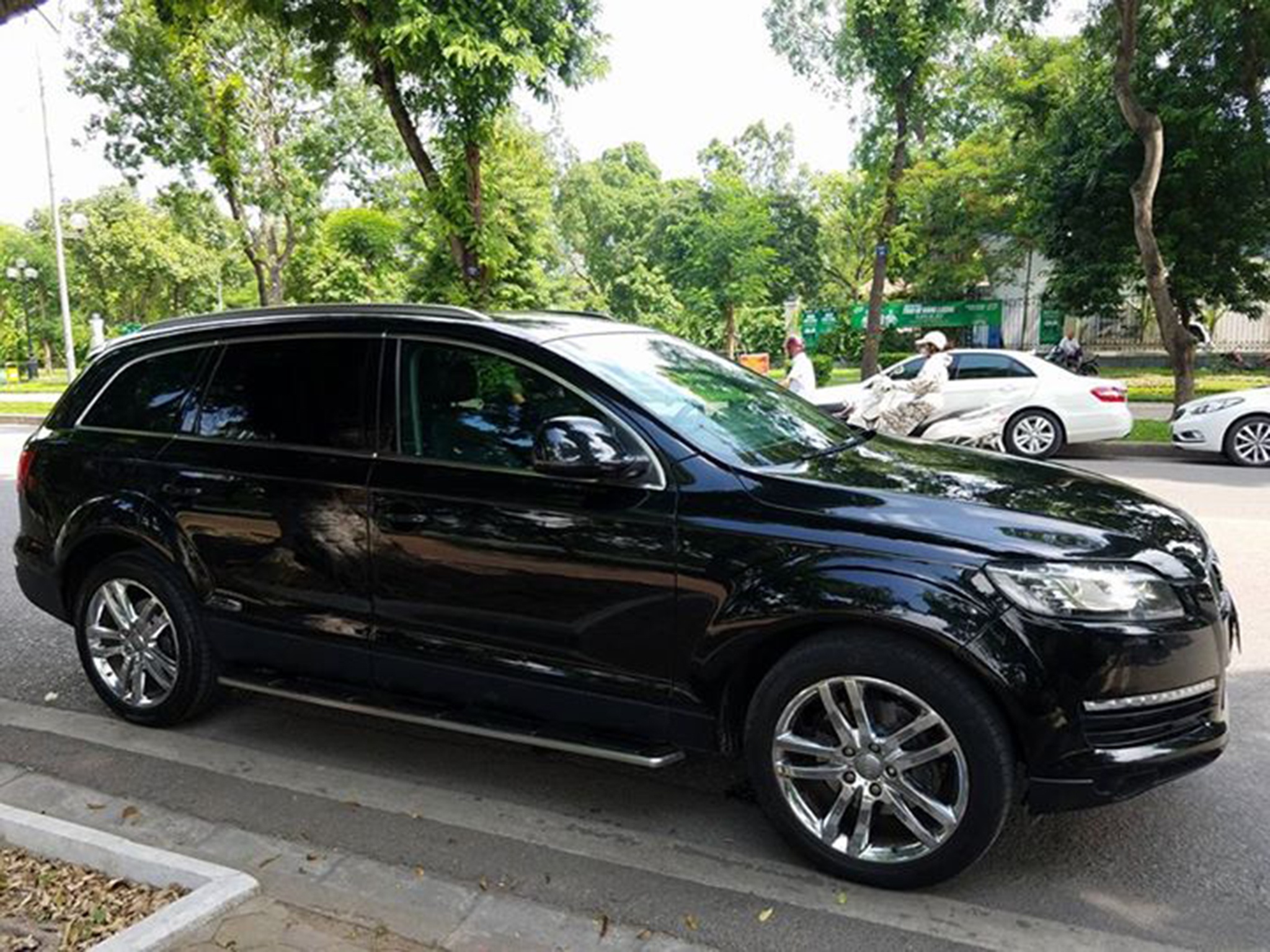 Audi Q7 doi 2008 gia ngang Mazda CX-5 moi hinh anh