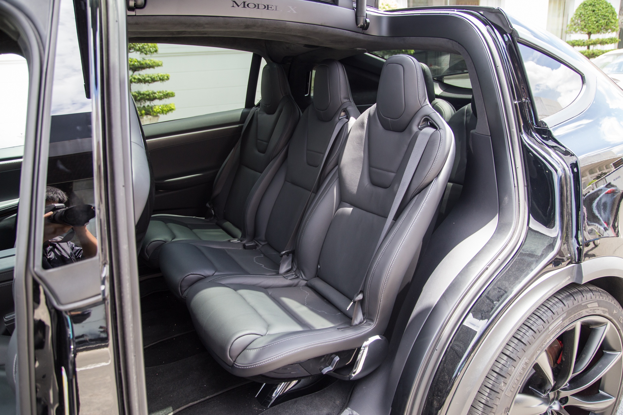 Tesla Model X anh 14