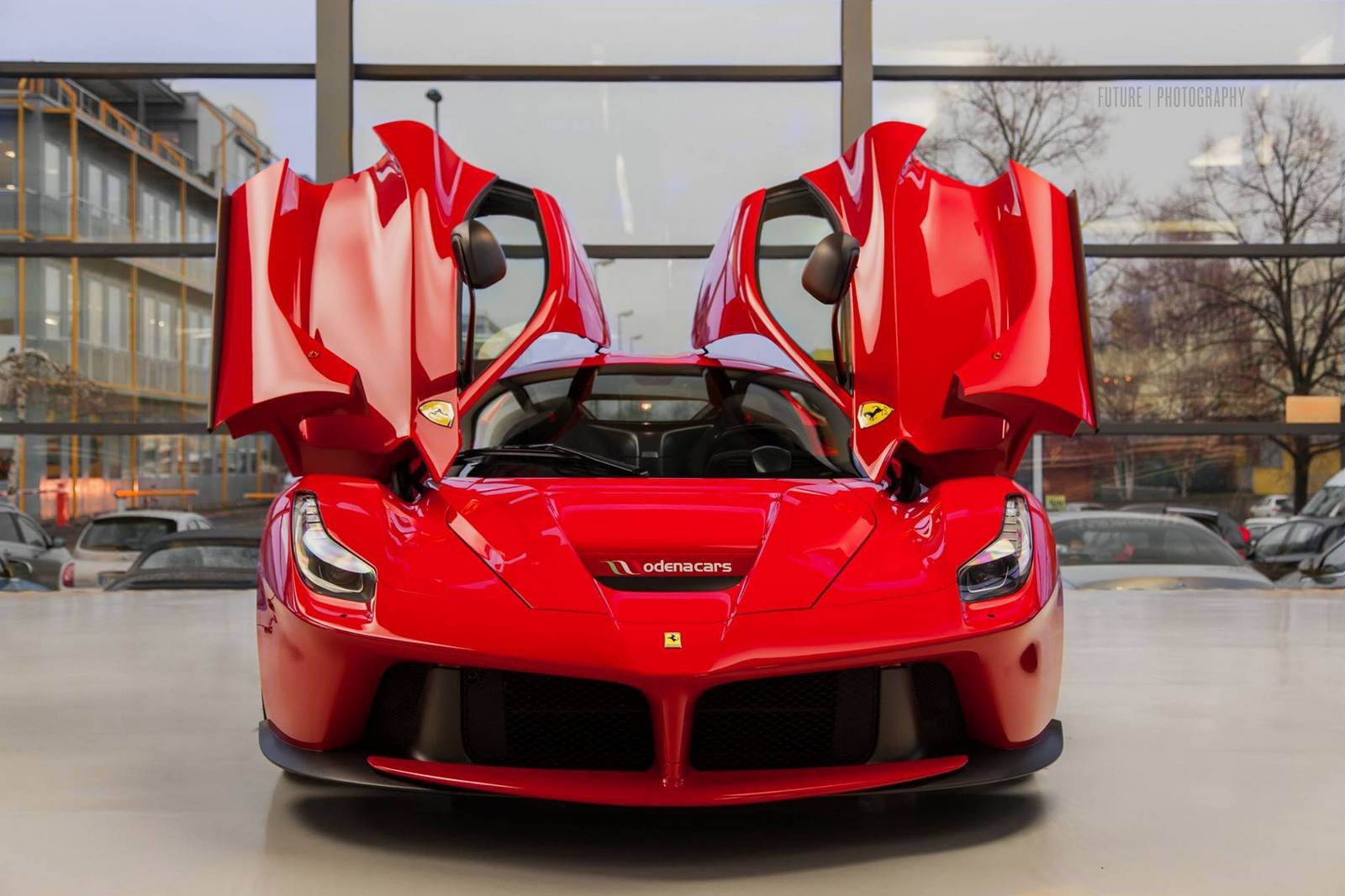 Tien khong phai tat ca - triet ly dac biet cua Ferrari hinh anh