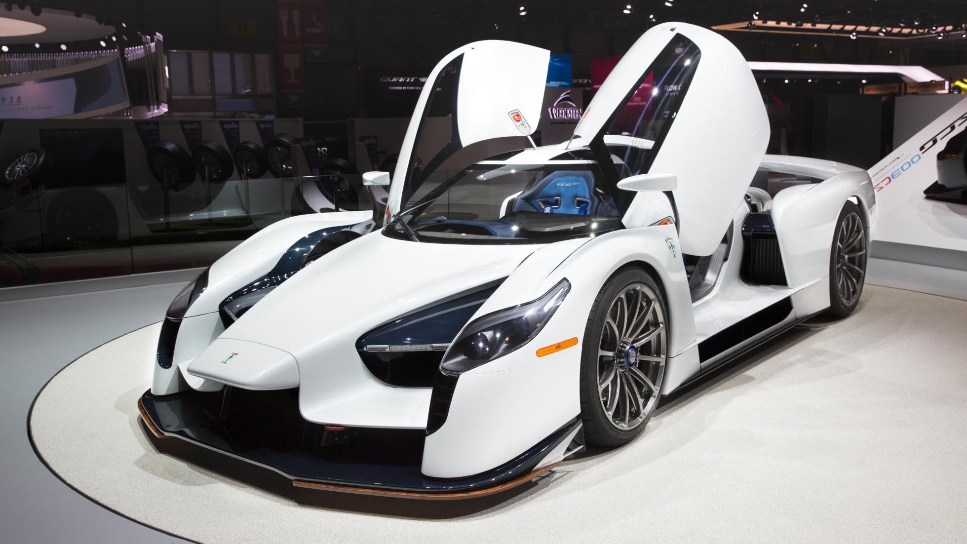 Glickenhaus SCG003 - hypercar la gia 2 trieu USD hinh anh