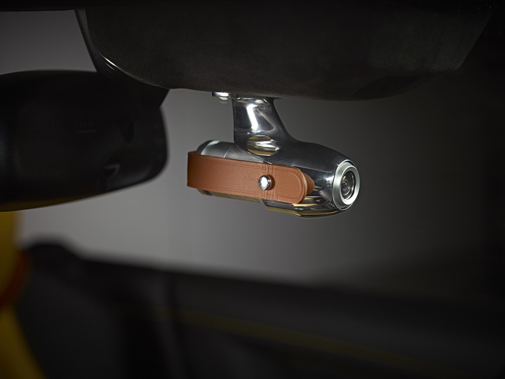 nha may Aston Martin anh 9