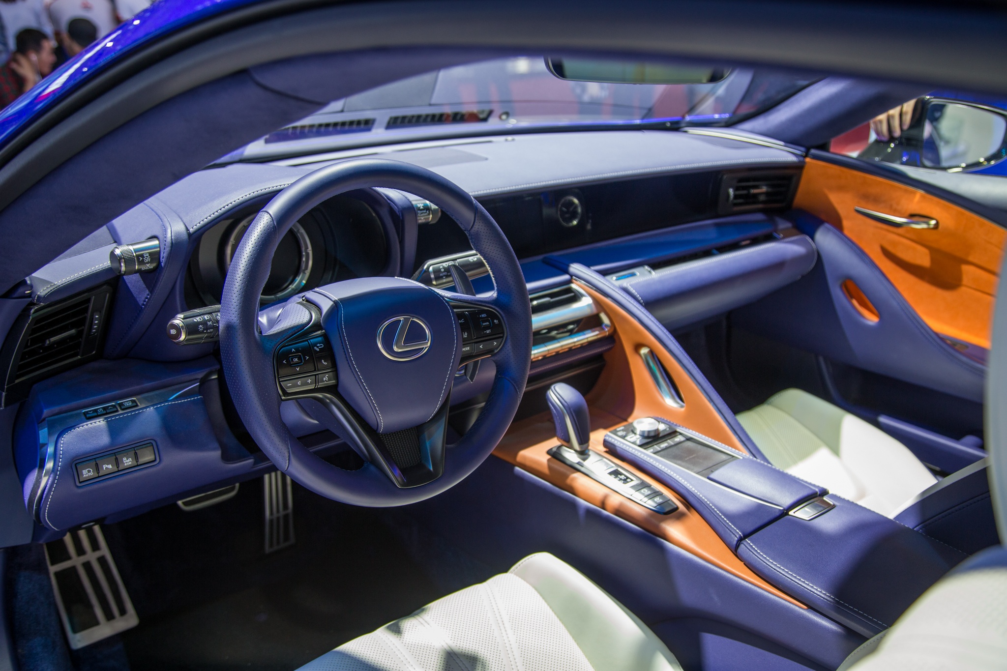 Lexus LC500h ảnh 2 Lexus LC500h anh 2