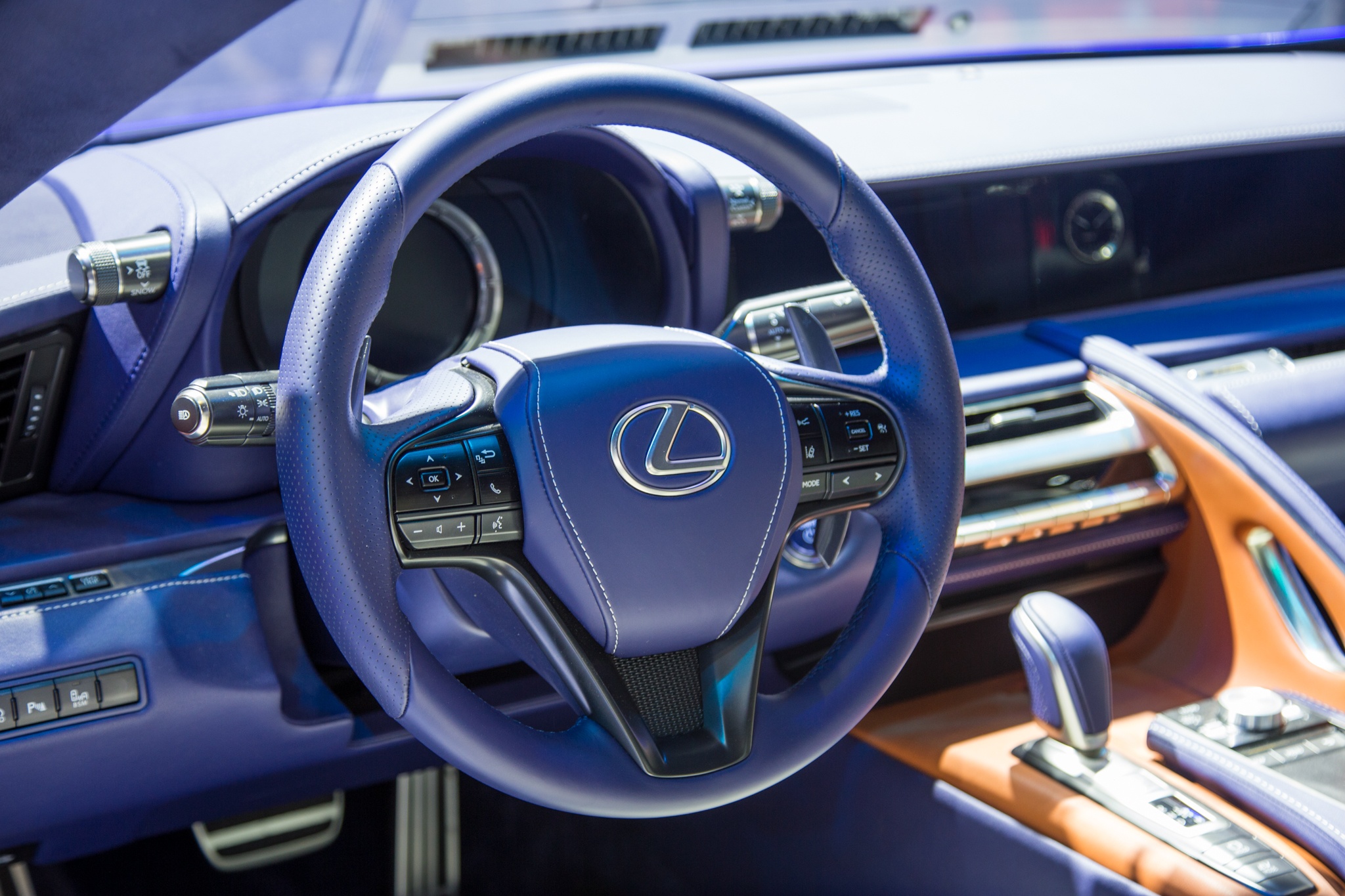 Lexus LC500h ảnh 9 Lexus LC500h anh 9