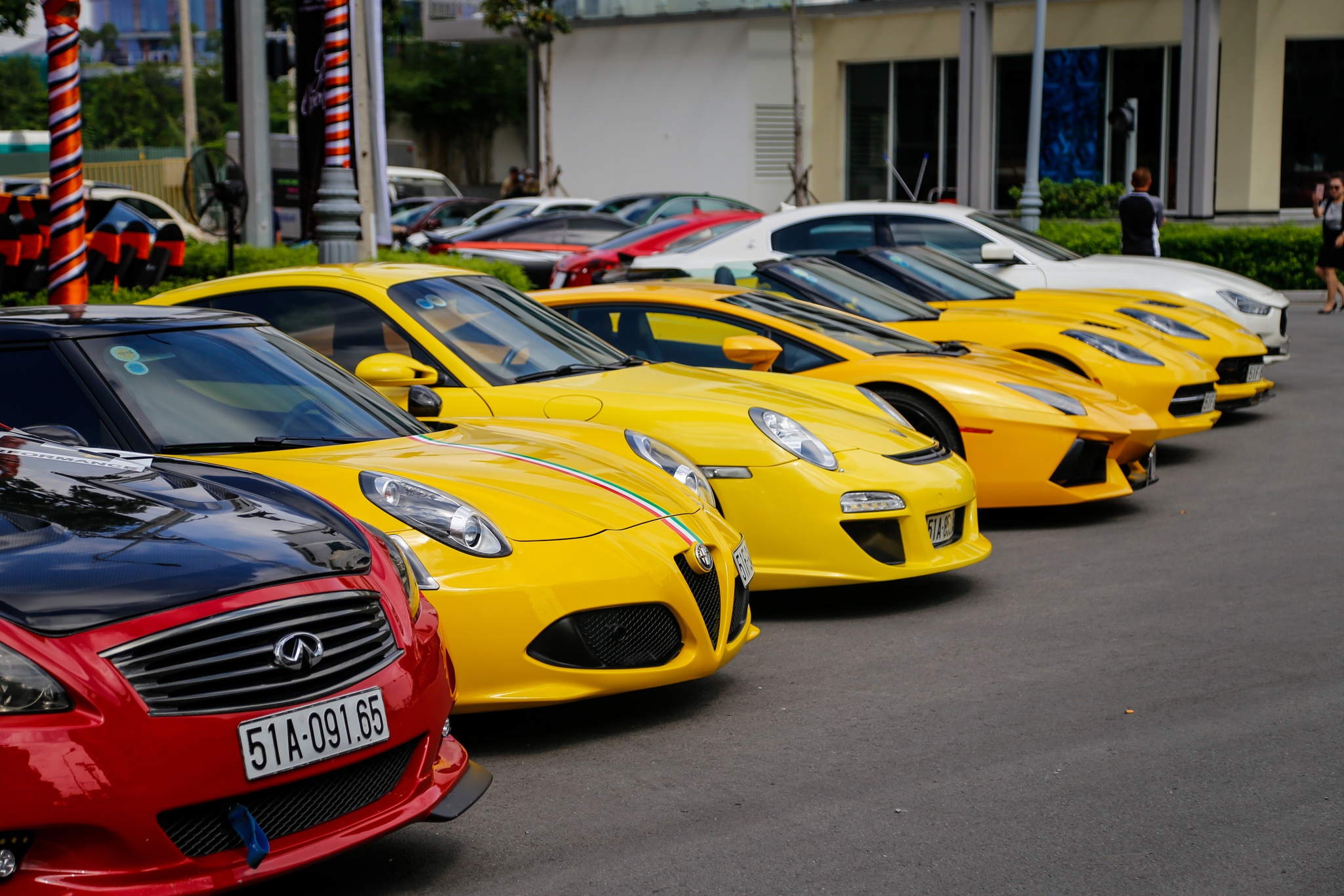 sieu xe dot lop anh 1