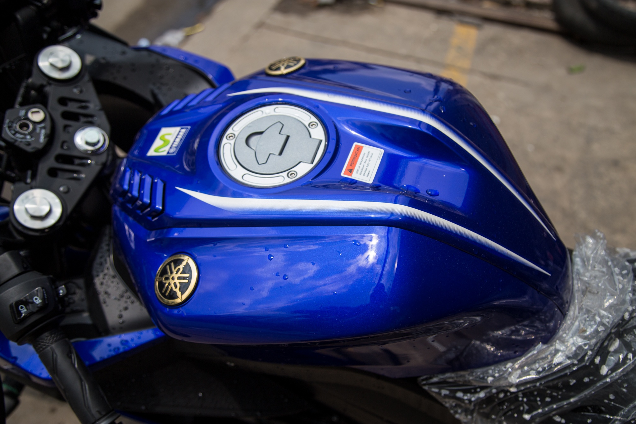 Yamaha R15 Movistar anh 4