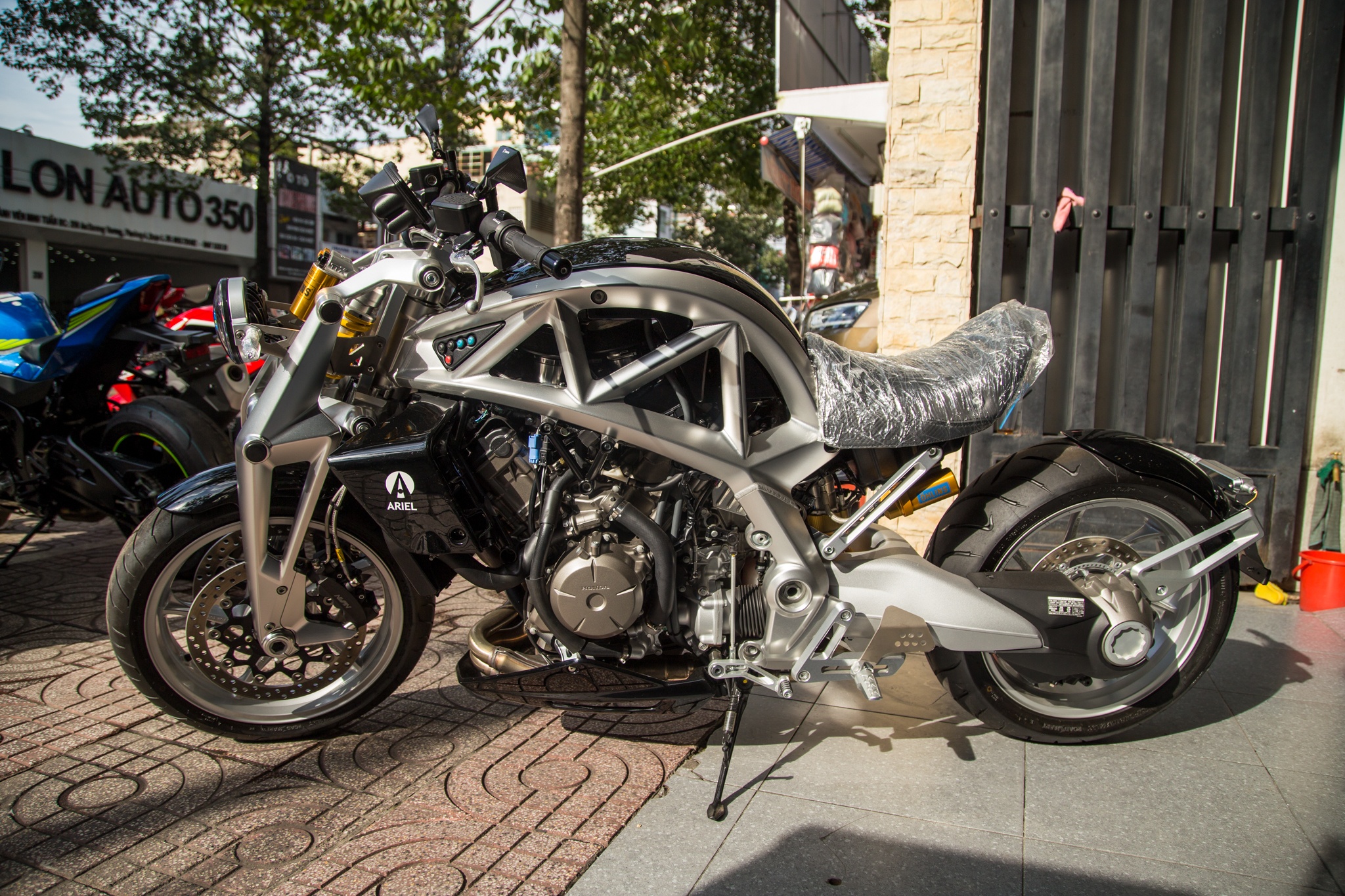 Ariel Ace tai Viet Nam anh 2