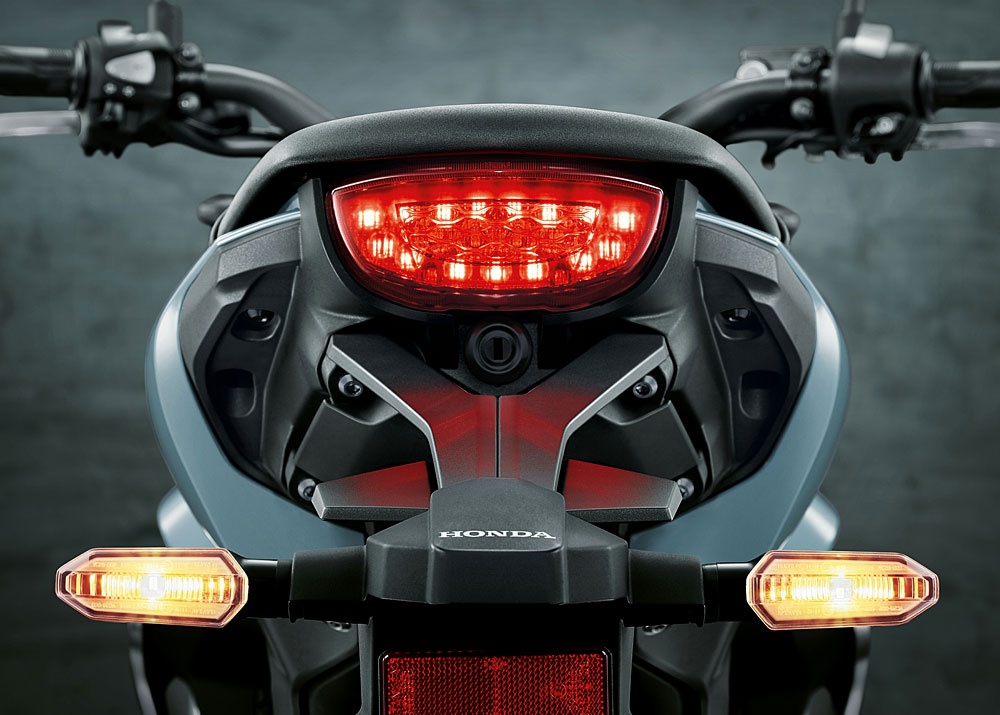 Honda CB150R ExMotion anh 7