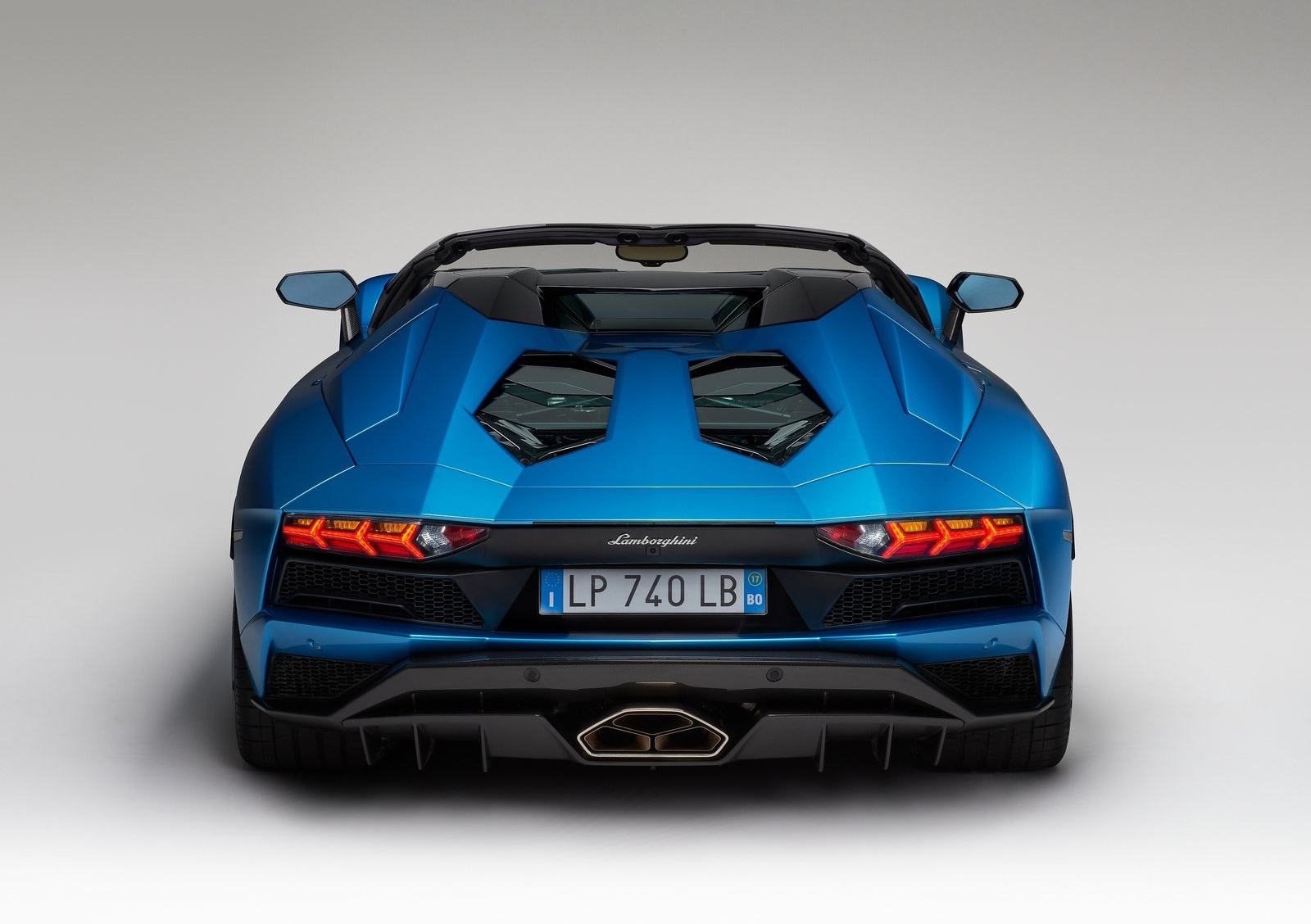 Lamborghini Aventador S Roadster anh 4
