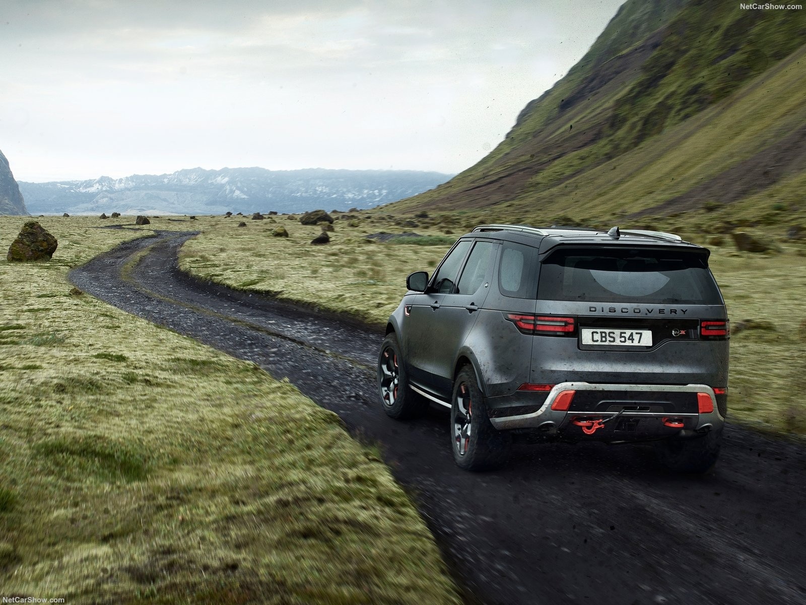 Land Rover Discovery SVX anh 2