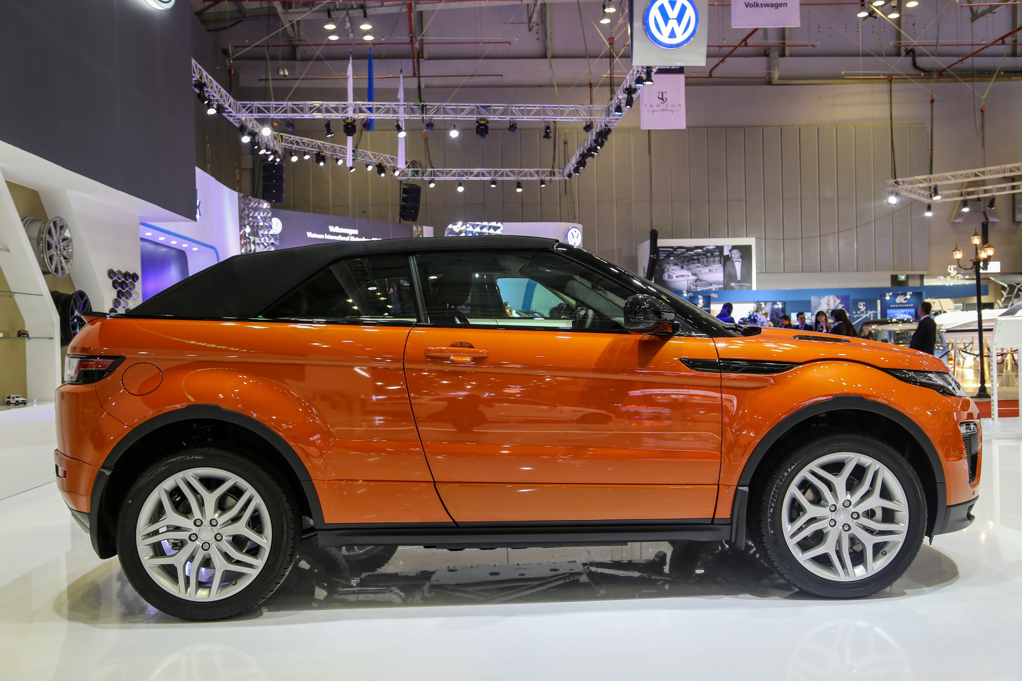 Range Rover Evoque Convertible ảnh 3 Range Rover Evoque Convertible anh 3