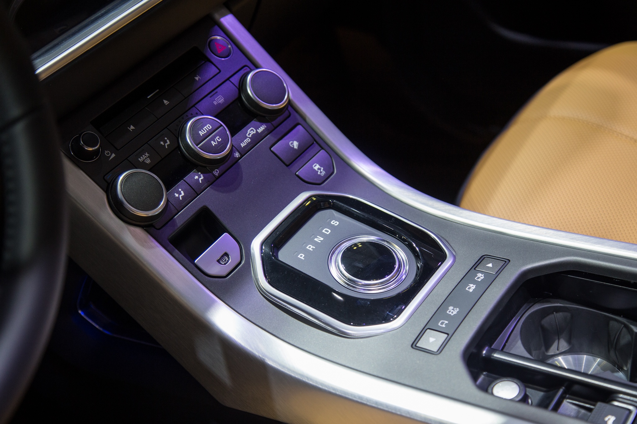 Range Rover Evoque Convertible ảnh 8 Range Rover Evoque Convertible anh 8