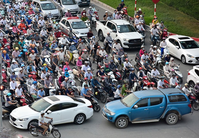 Vi dau nhieu nguoi Viet con thieu van hoa di oto? hinh anh