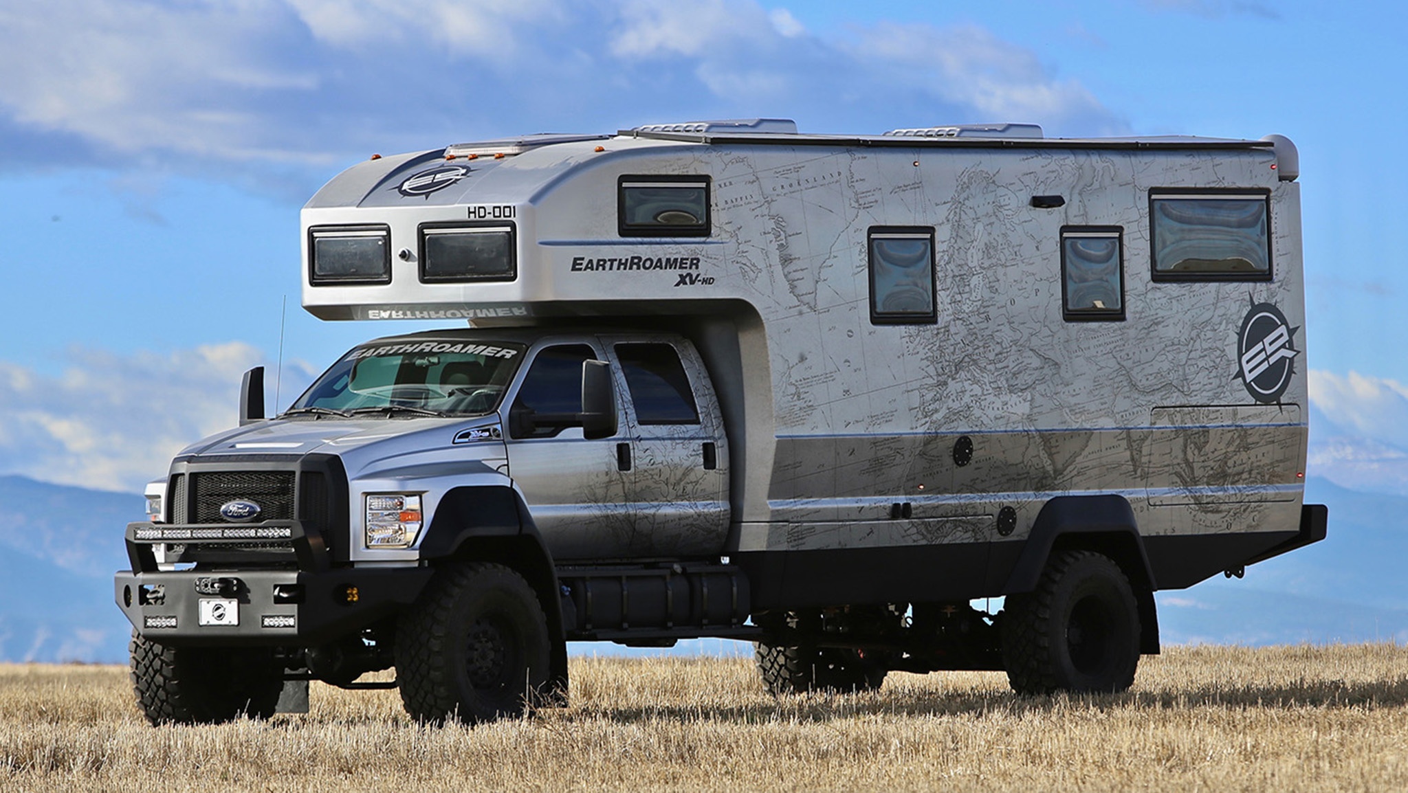 EarthRoamer XV-HD - xe vien chinh gia 1,5 trieu USD hinh anh