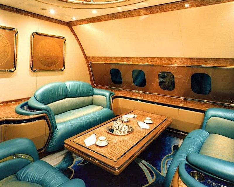 Airbus A340-212 cua Brunei anh 6