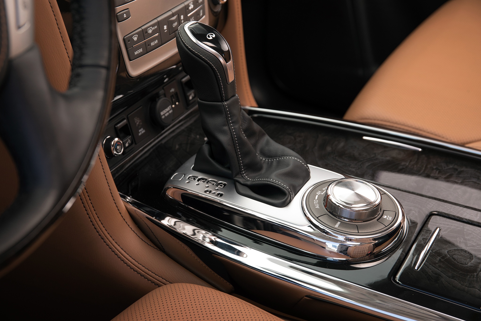 Infiniti QX80 2018 ảnh 7 Infiniti QX80 2018 anh 7