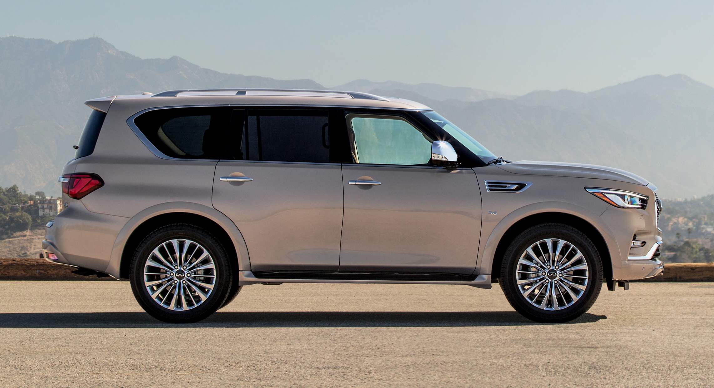 Infiniti QX80 2018 ảnh 2 Infiniti QX80 2018 anh 2