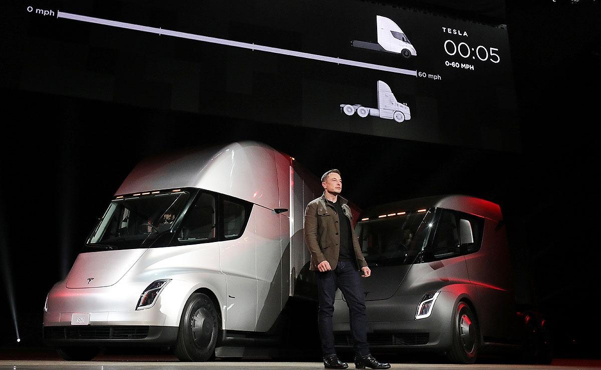 Sep Toyota che xe dien cua Tesla hinh anh