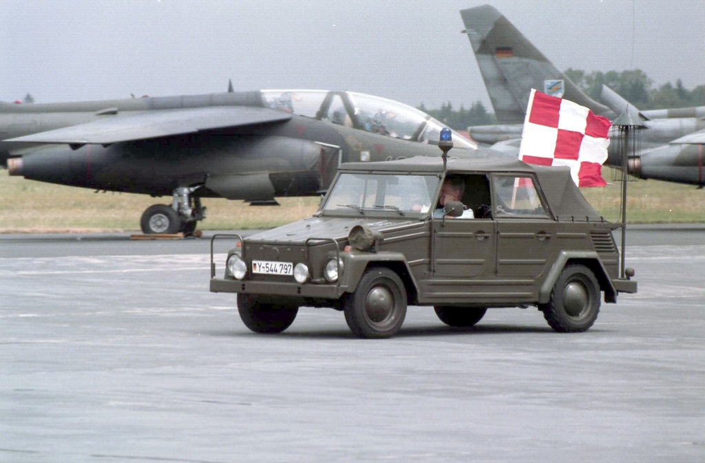 Volkswagen Kubelwagen 181 anh 10