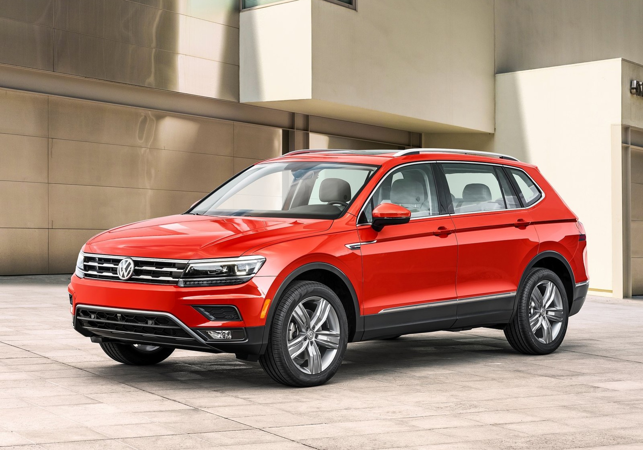 Volkswagen Tiguan Allspace gia 1,7 ty dong tai Viet Nam hinh anh