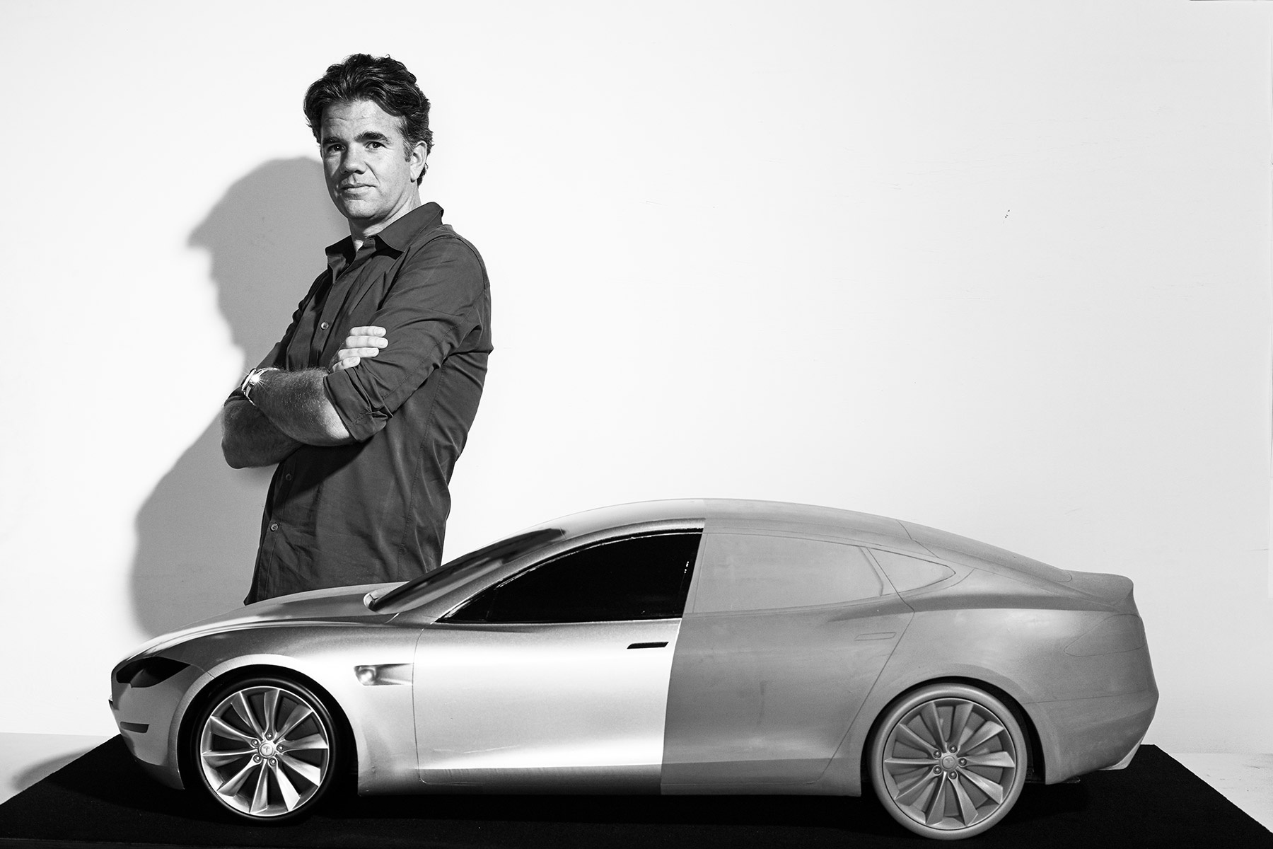 Franz von Holzhausen - nguoi dan ong tham lang phia sau Tesla hinh anh