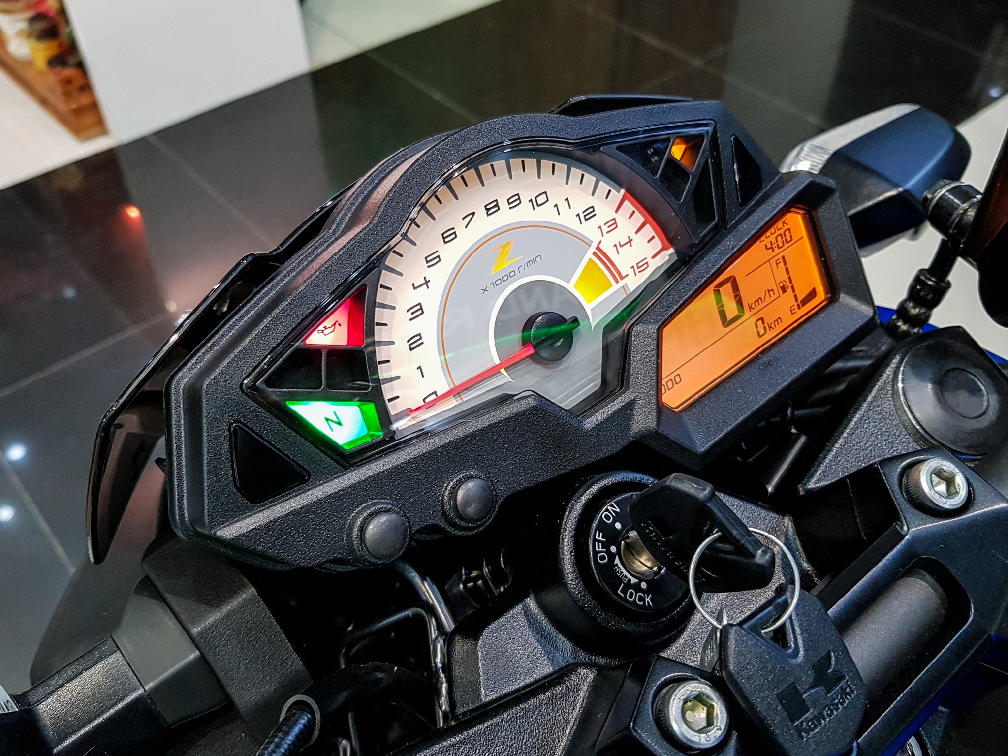 Kawasaki Z300 2018 ảnh 6 Kawasaki Z300 2018 anh 6