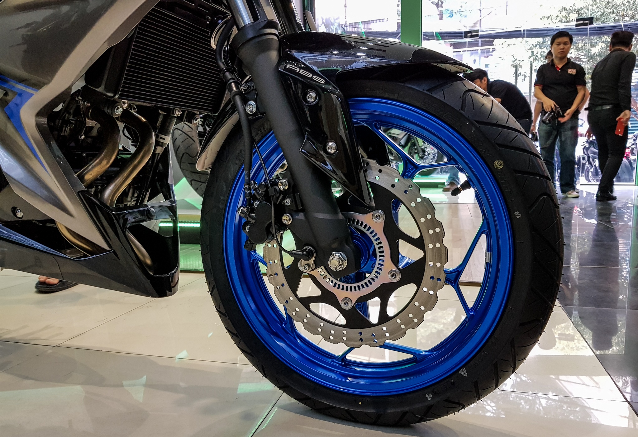 Kawasaki Z300 2018 ảnh 4 Kawasaki Z300 2018 anh 4