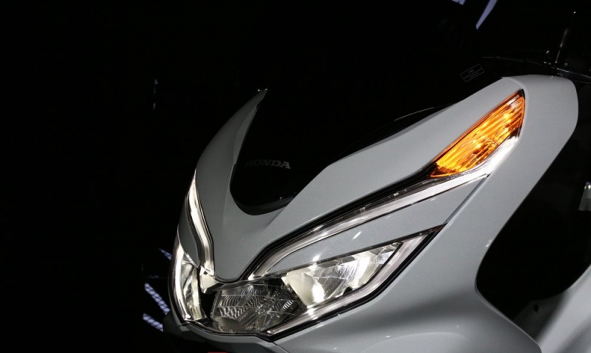 Honda PCX 2018 anh 2