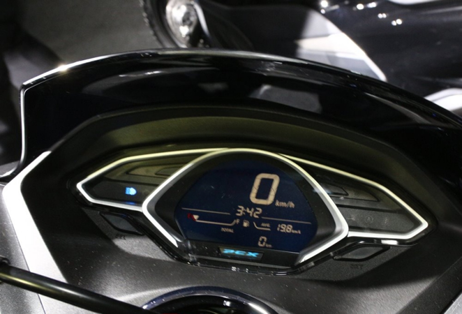 Honda PCX 2018 anh 3