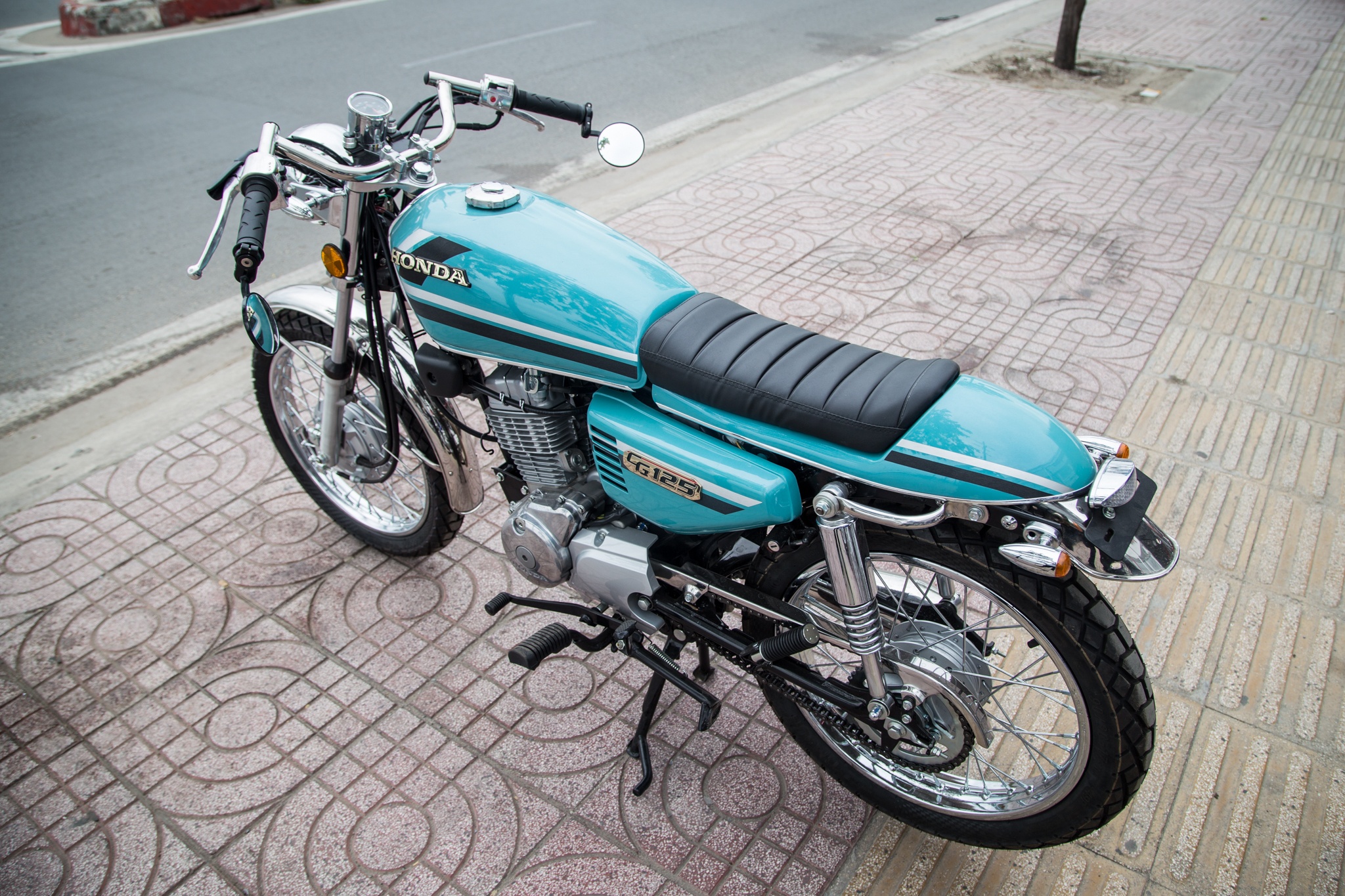 Honda CG125 Cafe racer anh 6