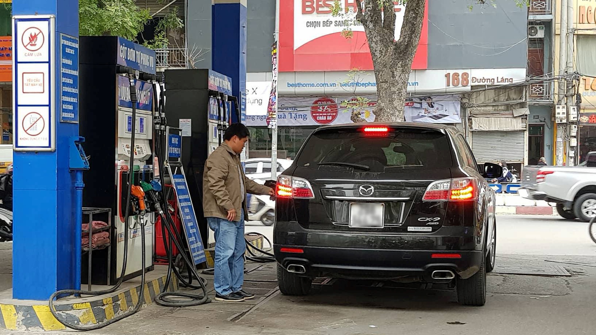 Xang E5 khong anh huong dong co, nhieu oto tai VN co the do xang E10 hinh anh