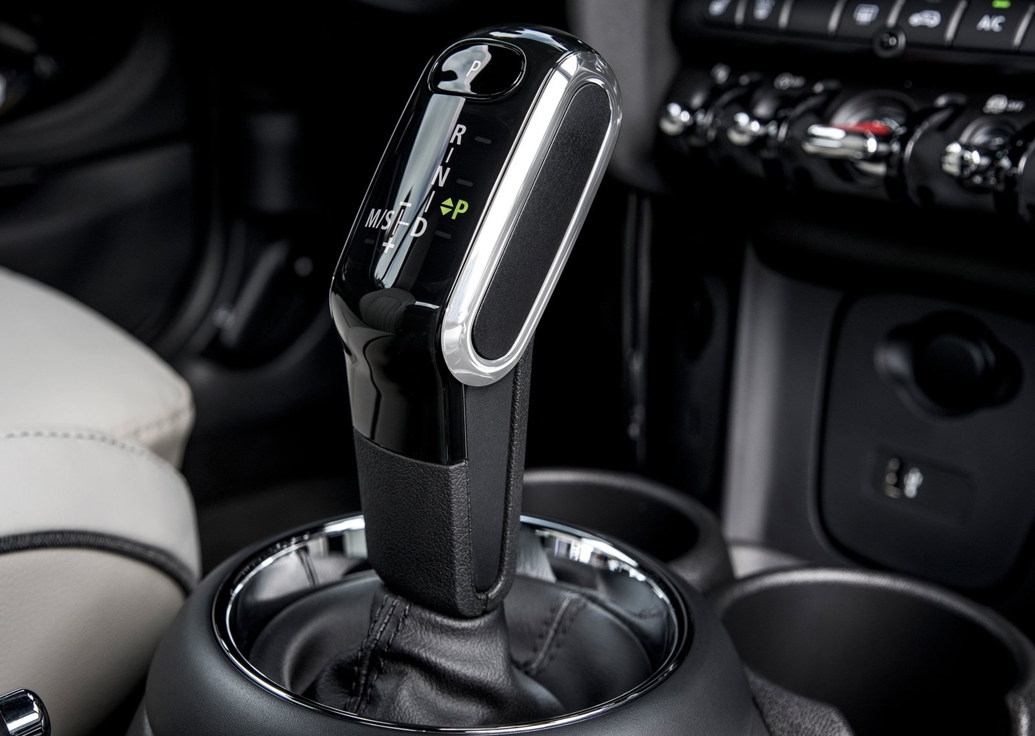 Mini Cooper 2019 anh 8