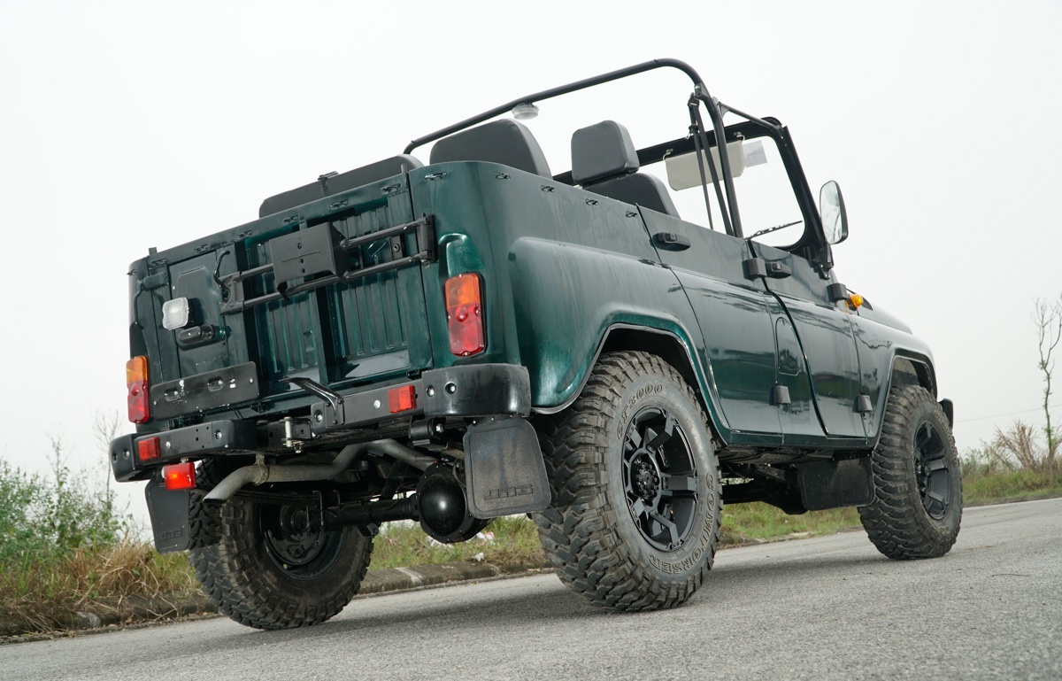 UAZ Hunter mui trần ảnh 4 UAZ Hunter mui tran anh 4