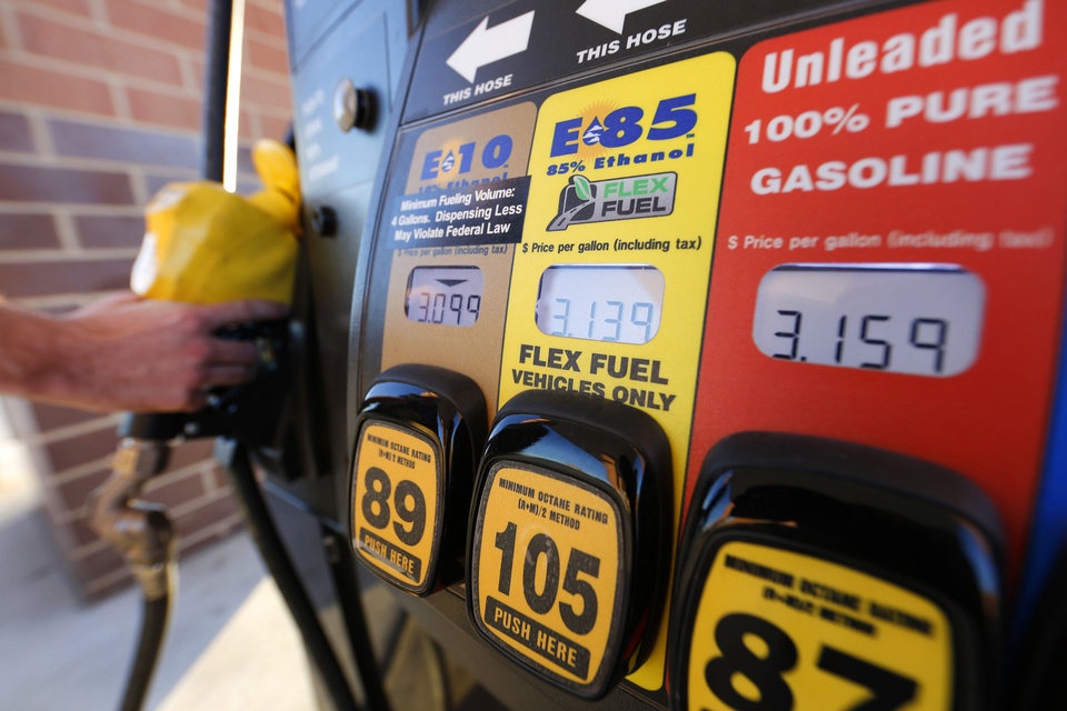 Xang Ethanol co thuc su than thien voi moi truong? hinh anh