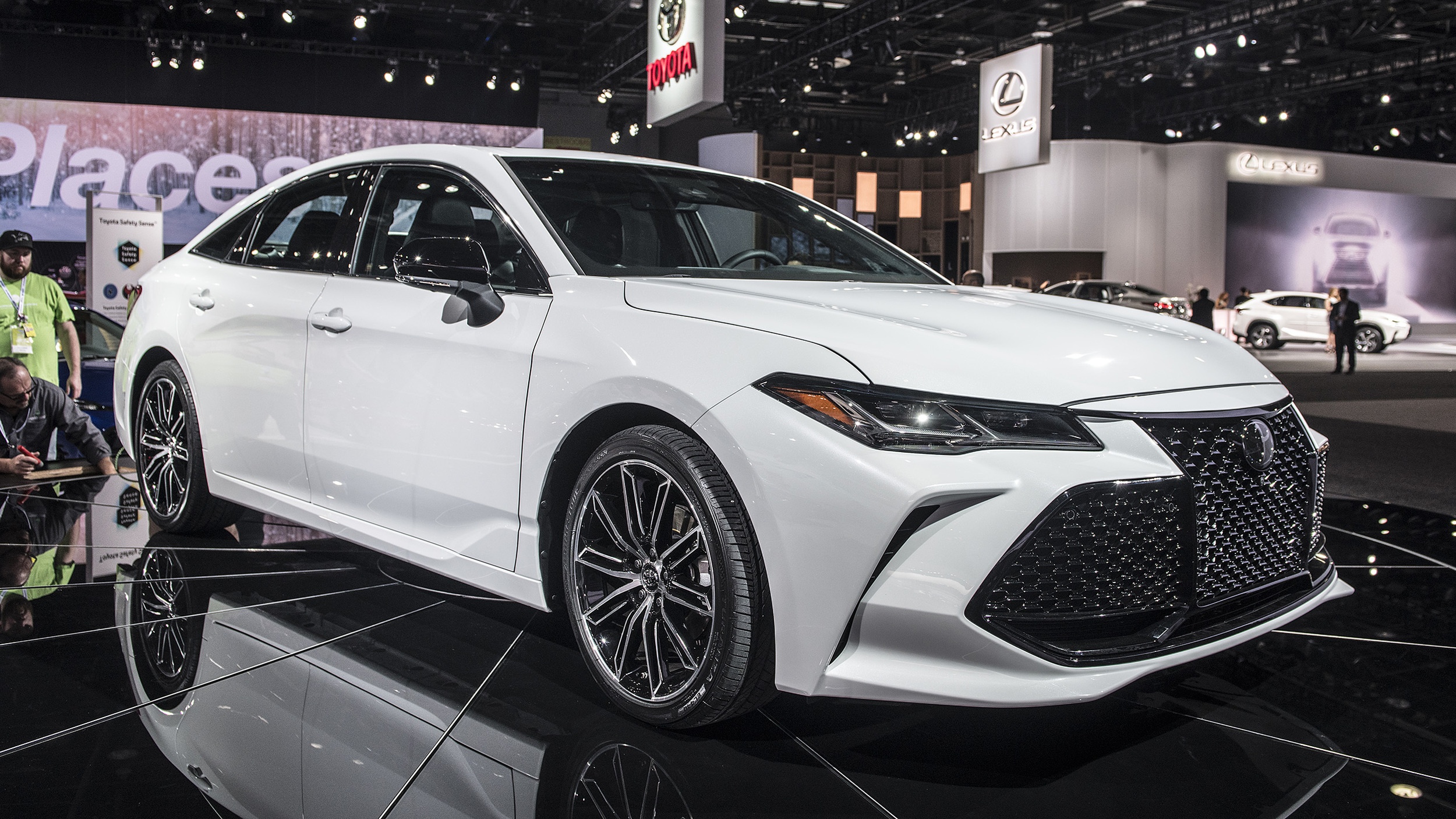 Toyota Avalon 2019 - sedan cao cap tiem can Lexus hinh anh