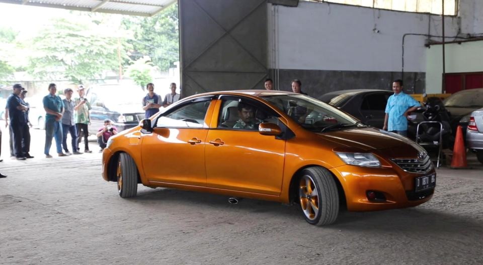 Toyota độ 2 đầu ảnh 2 Toyota do 2 dau anh 2