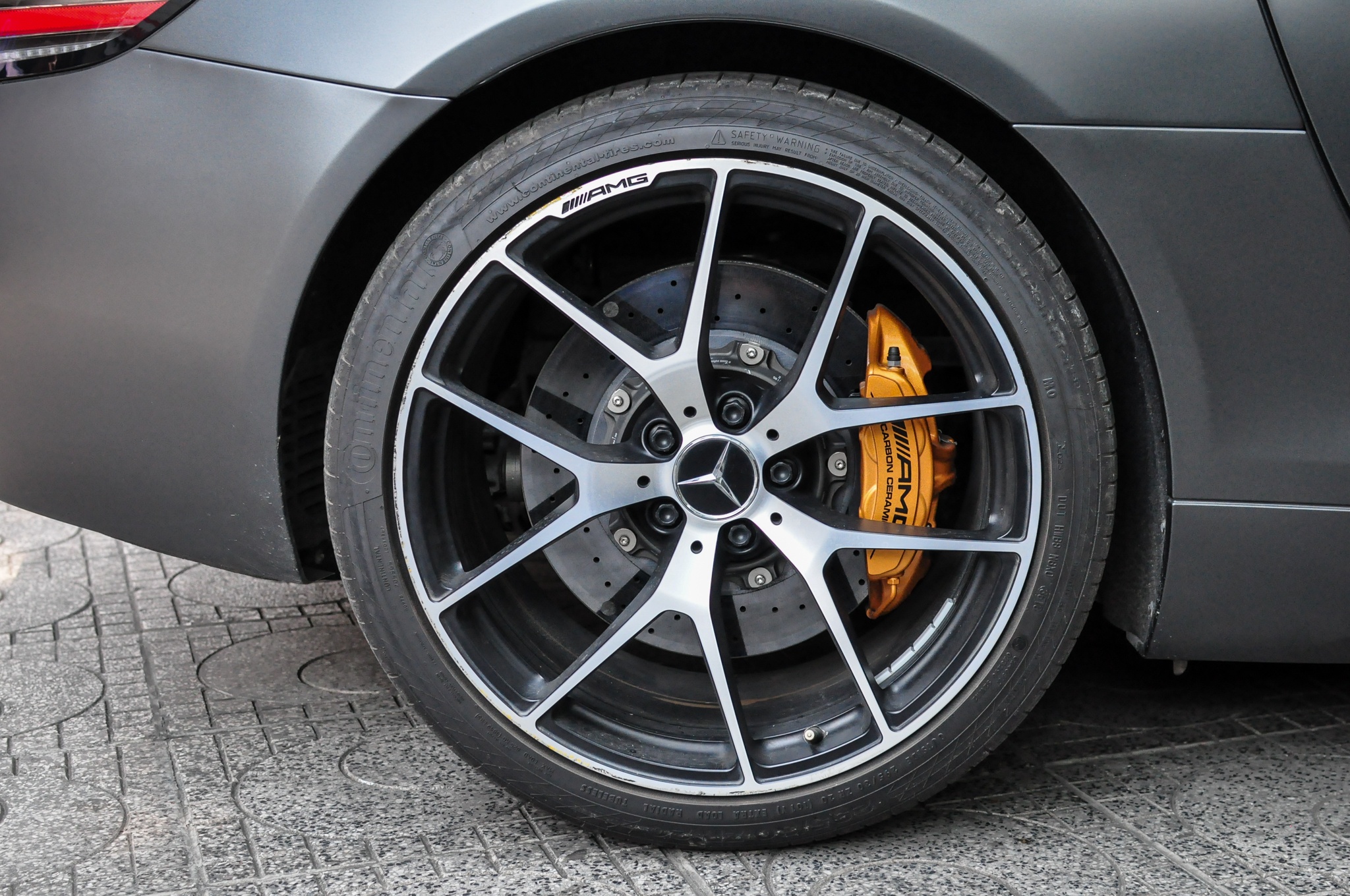 Mercedes-Benz SLS AMG anh 4