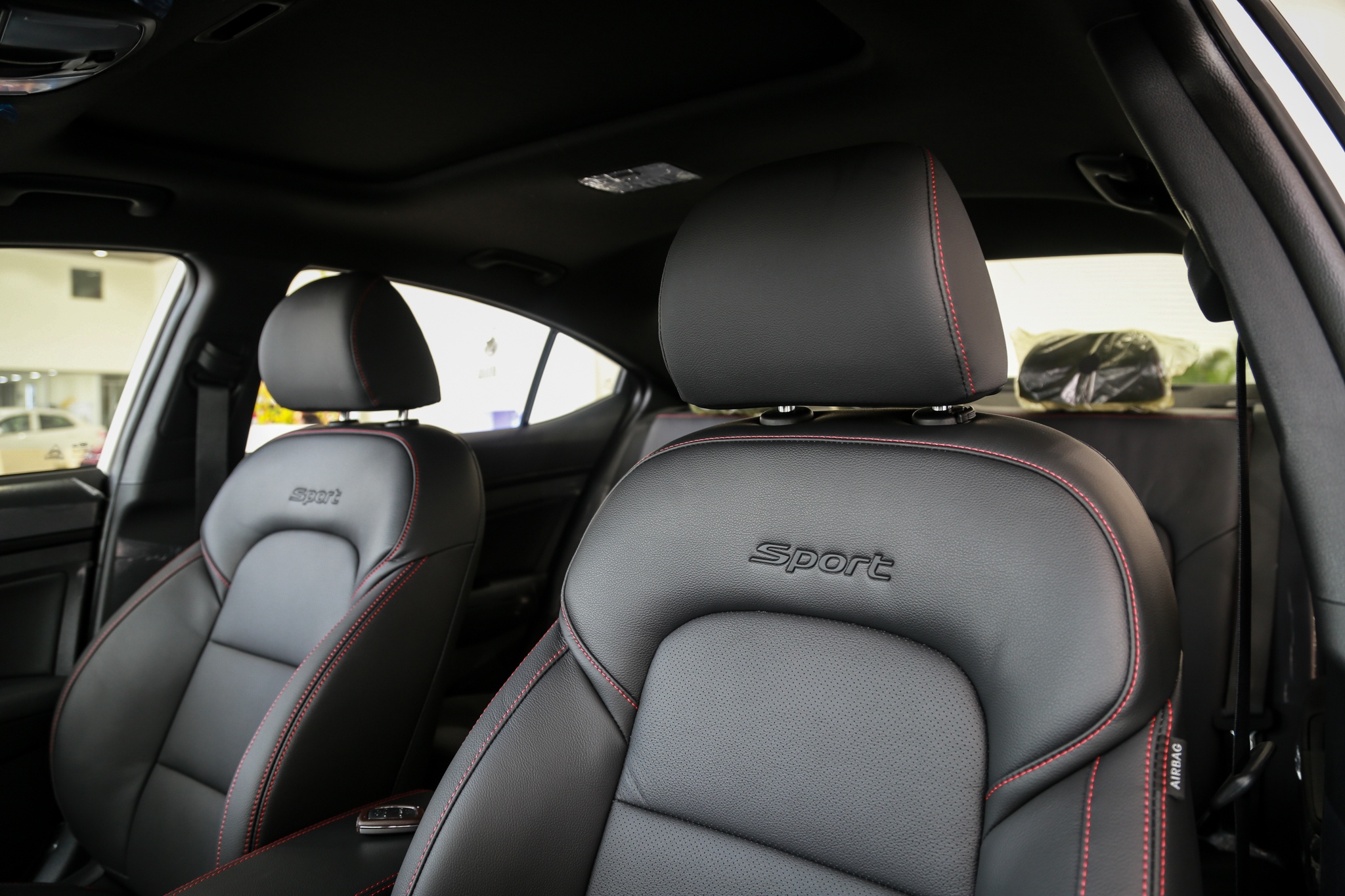 anh Hyundai Elantra Sport anh 9