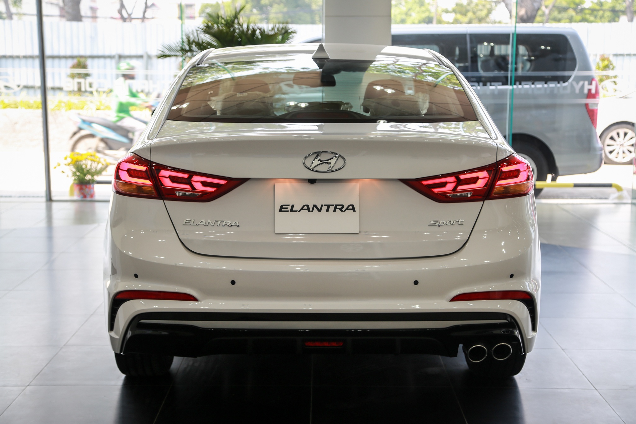 anh Hyundai Elantra Sport anh 5