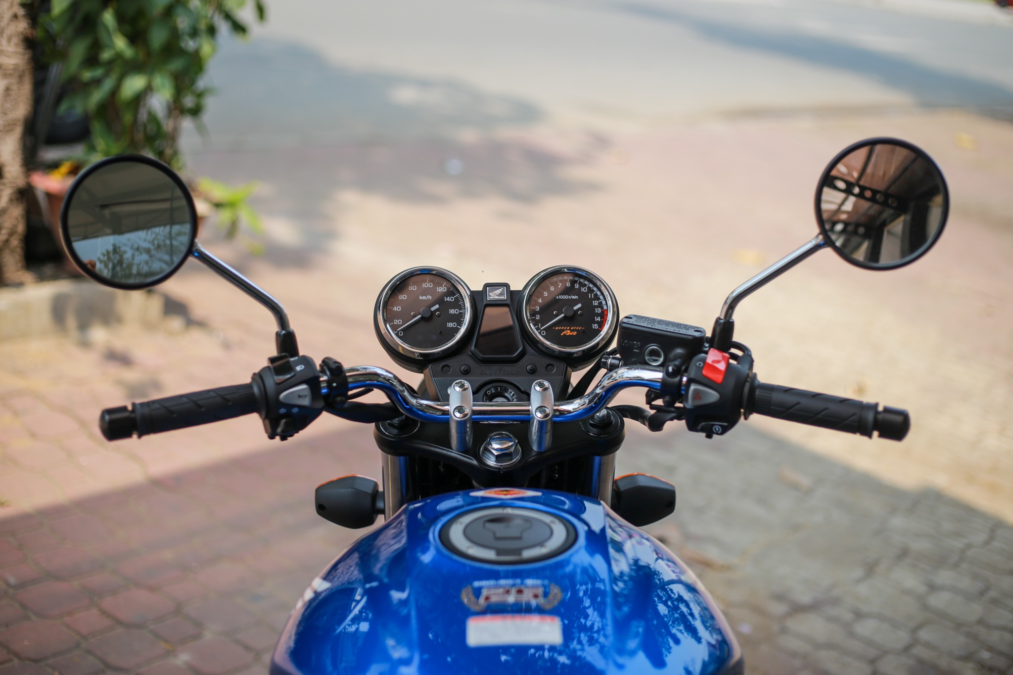 Honda CB400 Super Four ảnh 4 Honda CB400 Super Four anh 4