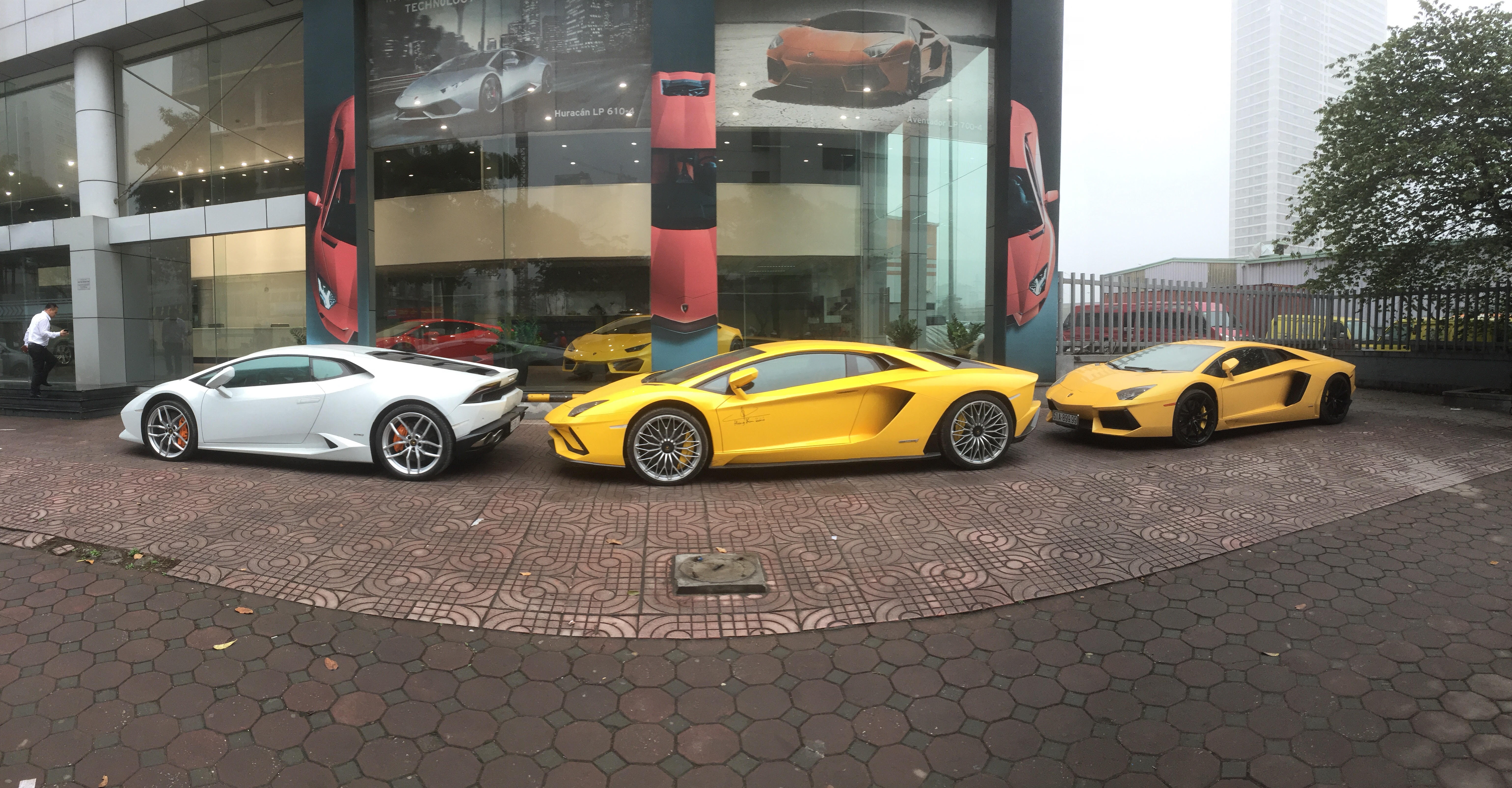 Loat sieu xe dinh dam chuan bi cho hanh trinh Car & Passion 2018 hinh anh