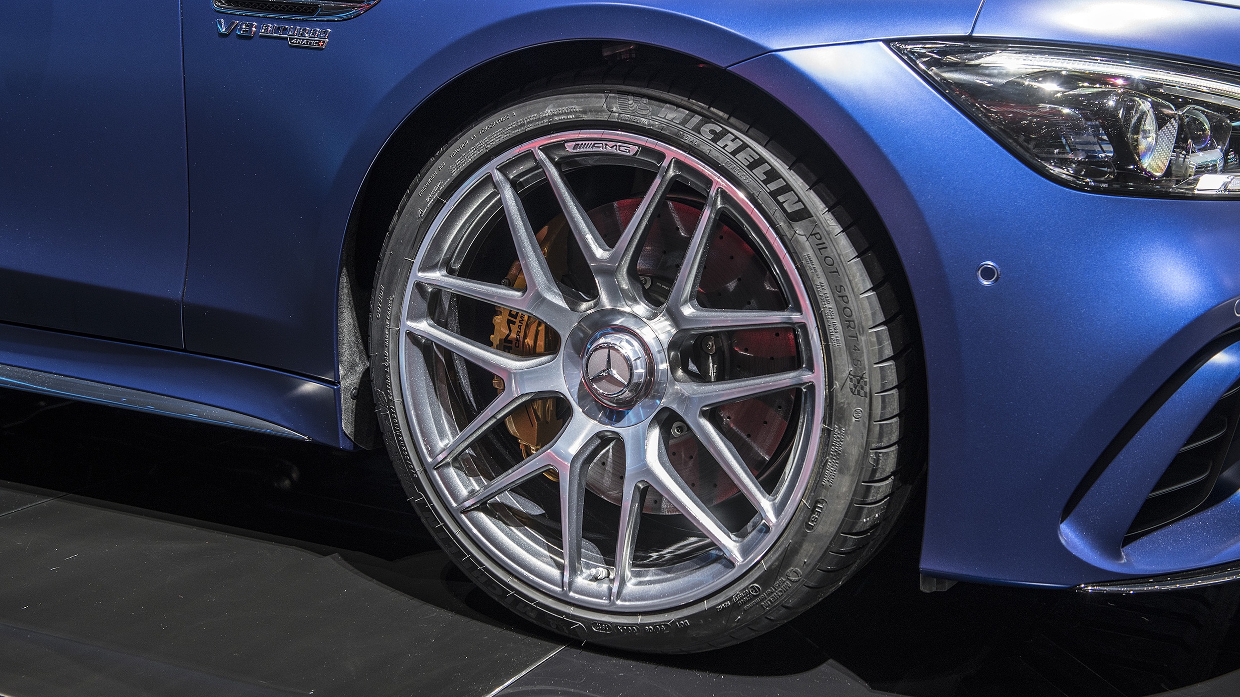 Mercedes-Benz ra mắt AMG GT 4 cửa ảnh 7 Mercedes-Benz ra mat AMG GT 4 cua anh 7