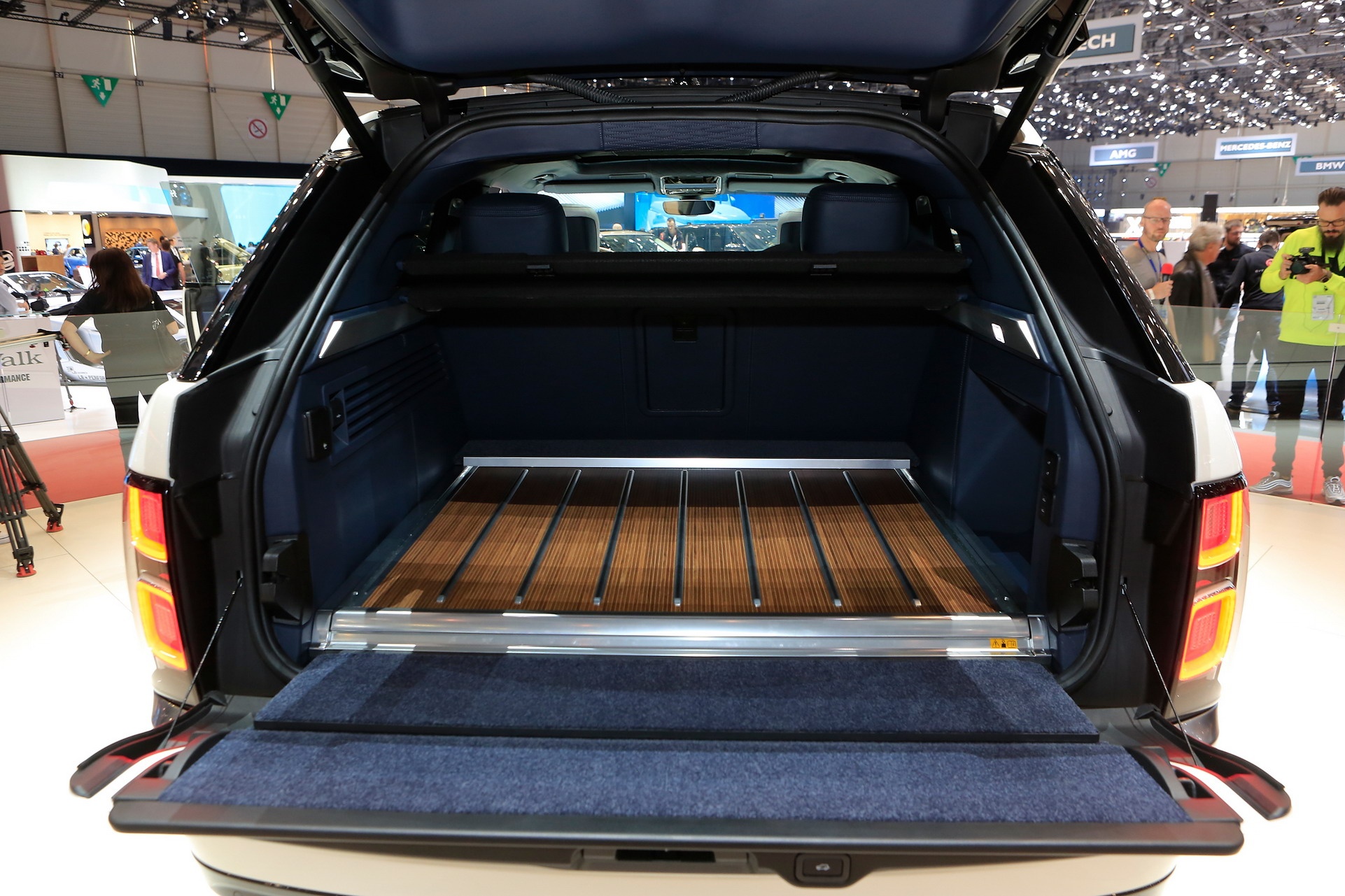 Range Rover SV Coupe 2 cua anh 9